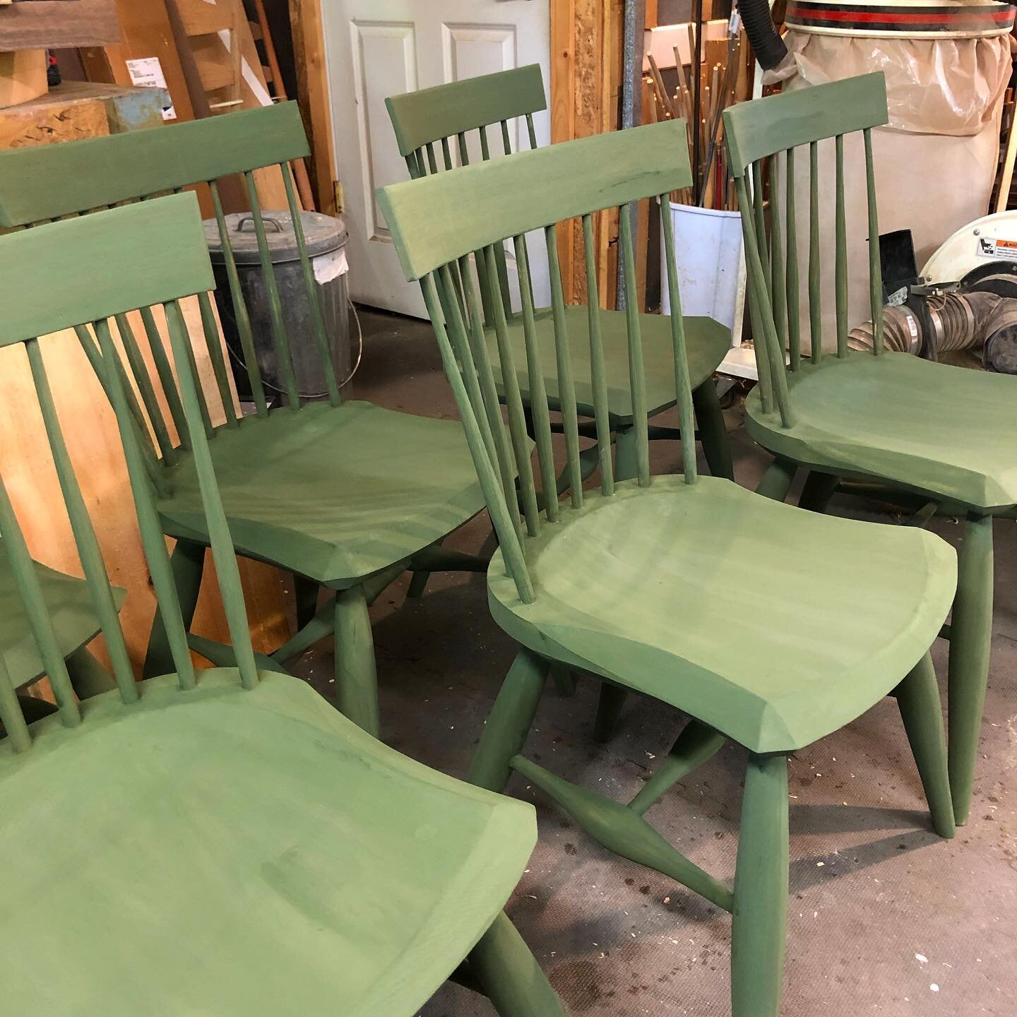 It&rsquo;s a Green Day. With a couple of coats of #realmilkpaintco green on the chairs they are close to the finish line and the details start to pop. 

Windsor chairs are made of different types of utilizing each of their strengths: maple legs for s