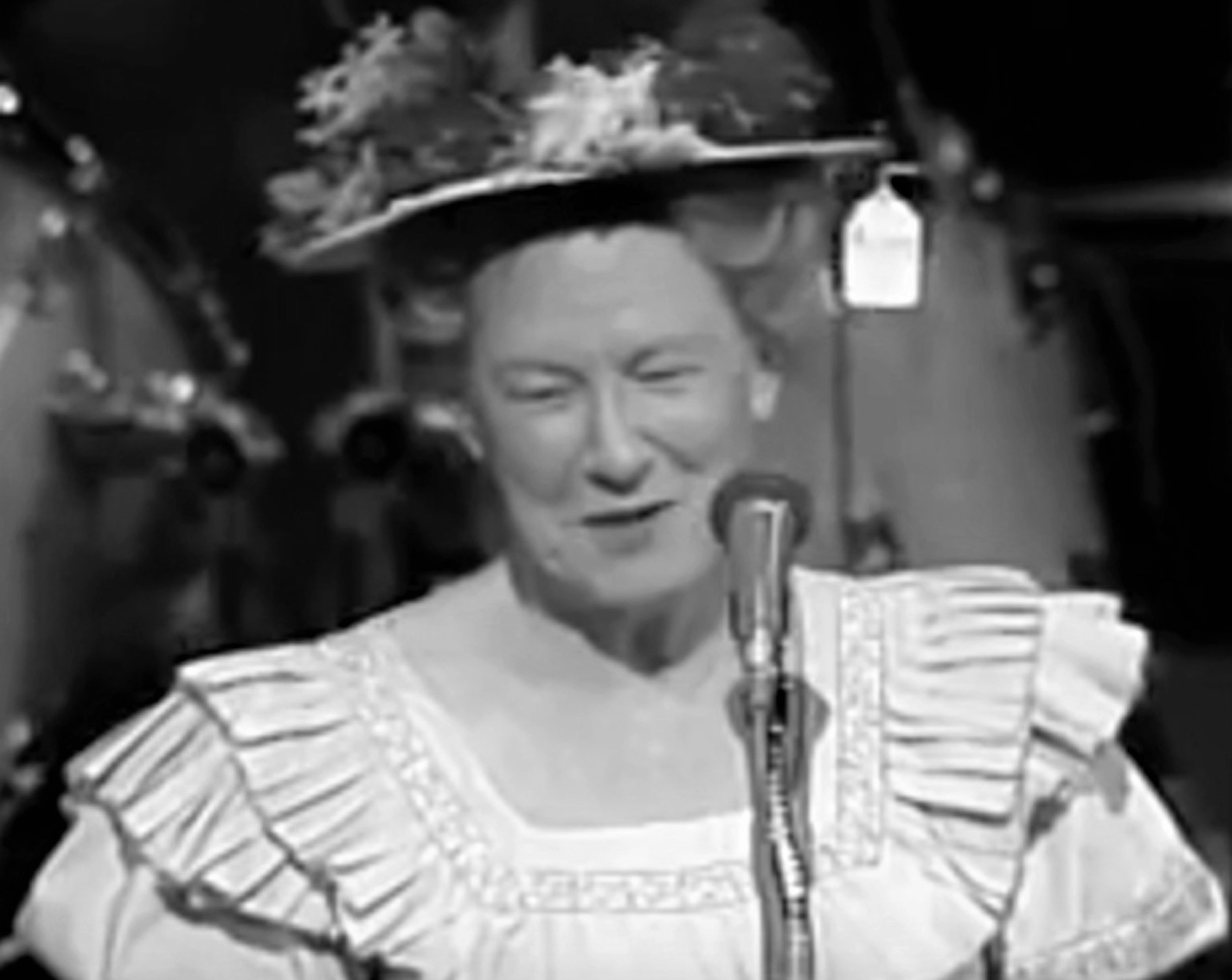 Minnie Pearl 