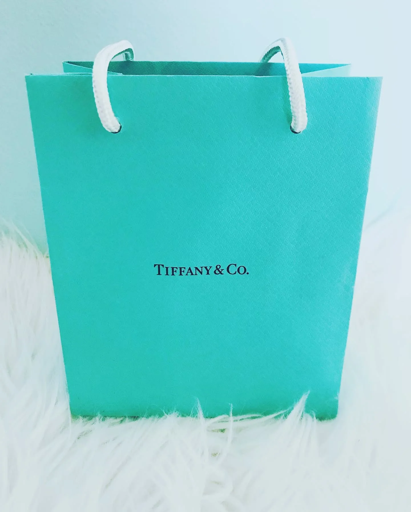 Happy Tiffany Thursday! Sending love &amp; hugs to Everyone!❤️ #taraashdesign #tiffanythursday