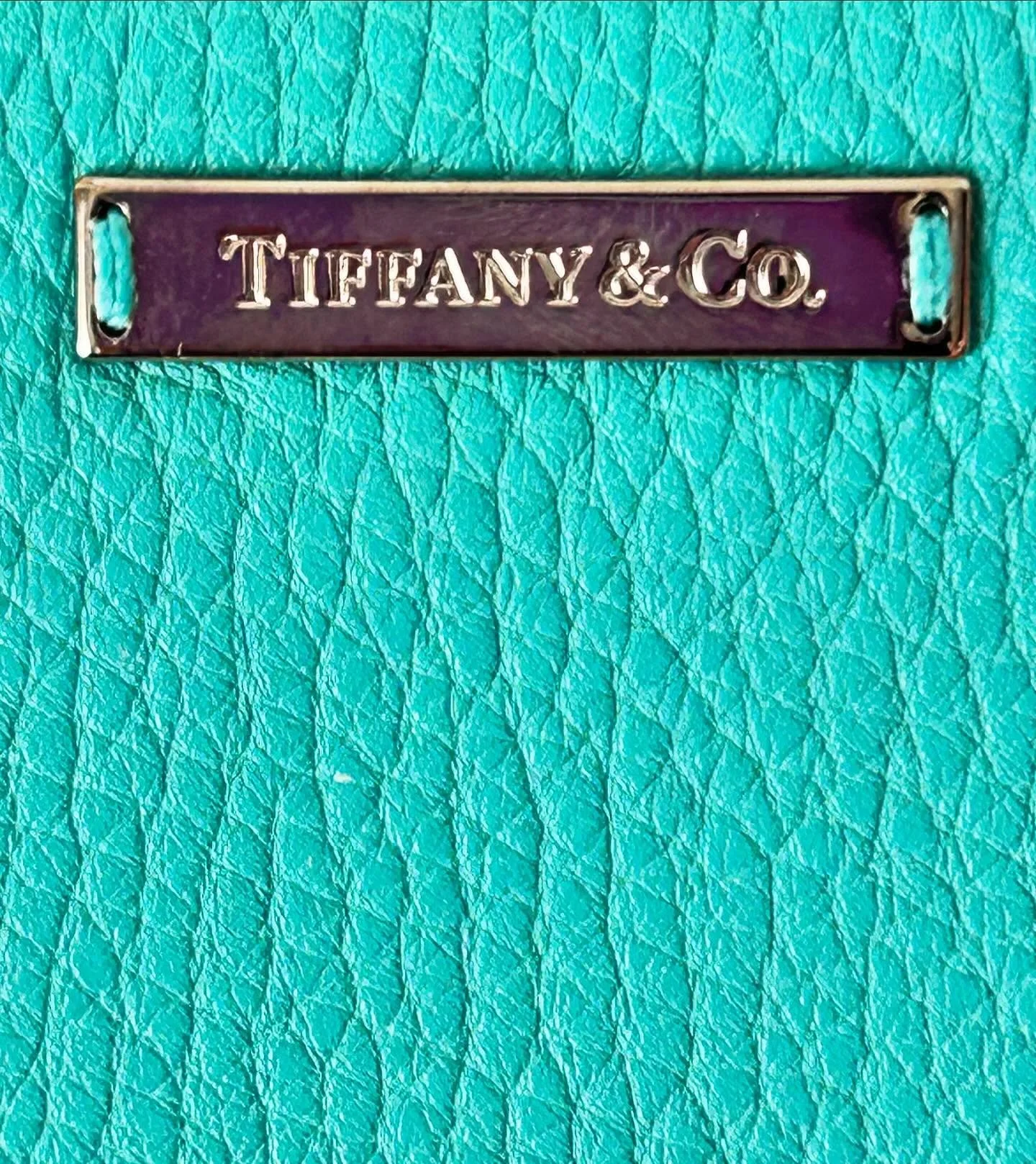 Sending love to everyone!❤️#tiffany #tiffanyblue #tiffanyandco #tiffanylove #taraashdesign
