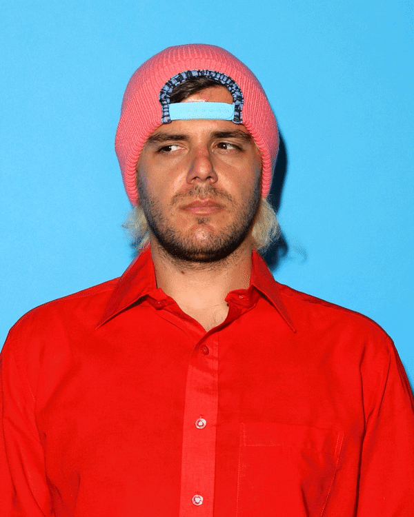 pink_beanie_spin.gif