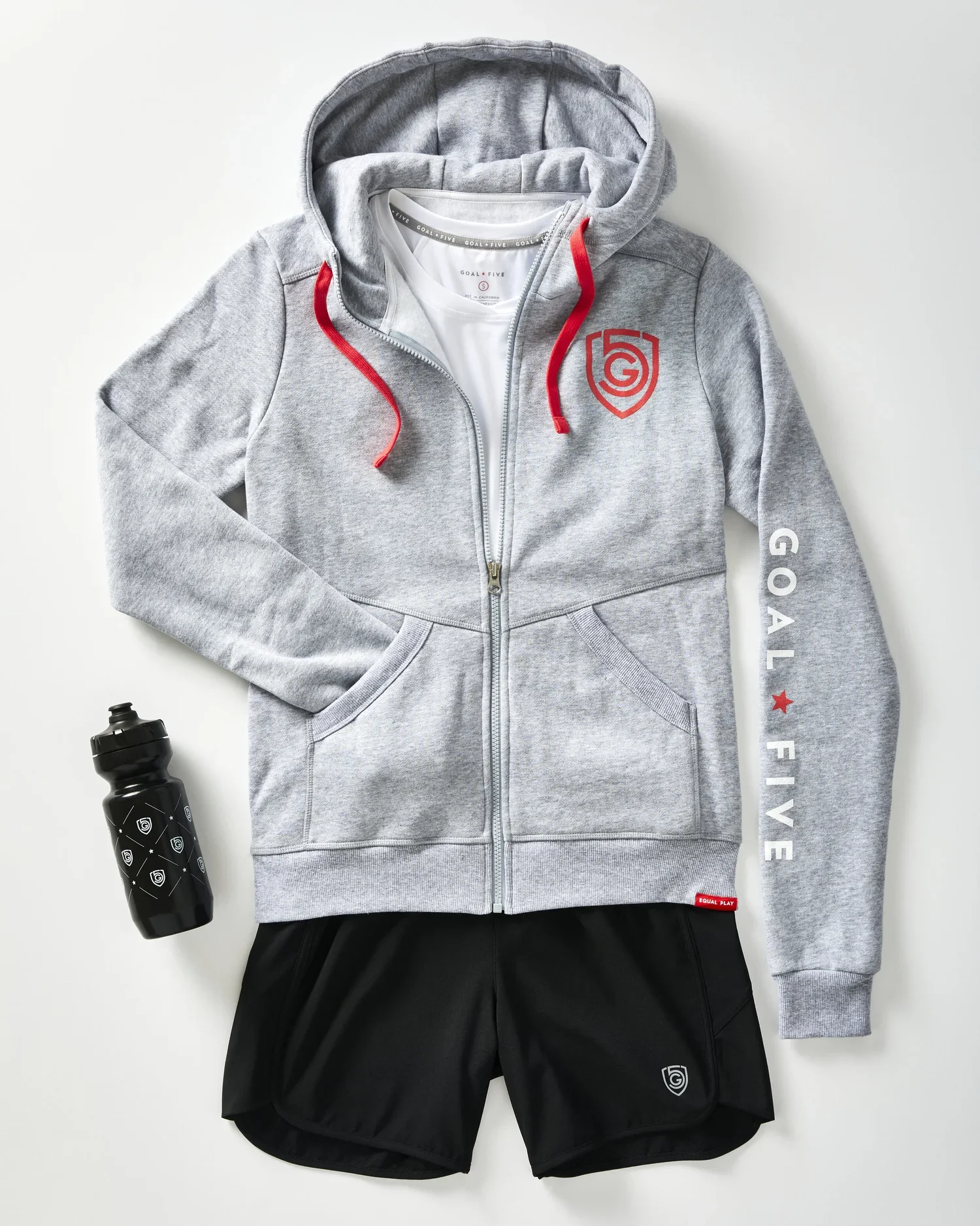 INDIE_ADVANCE_S_S_ZIP_HOODIE_WATER_BOTTLE_OUTFIT.webp