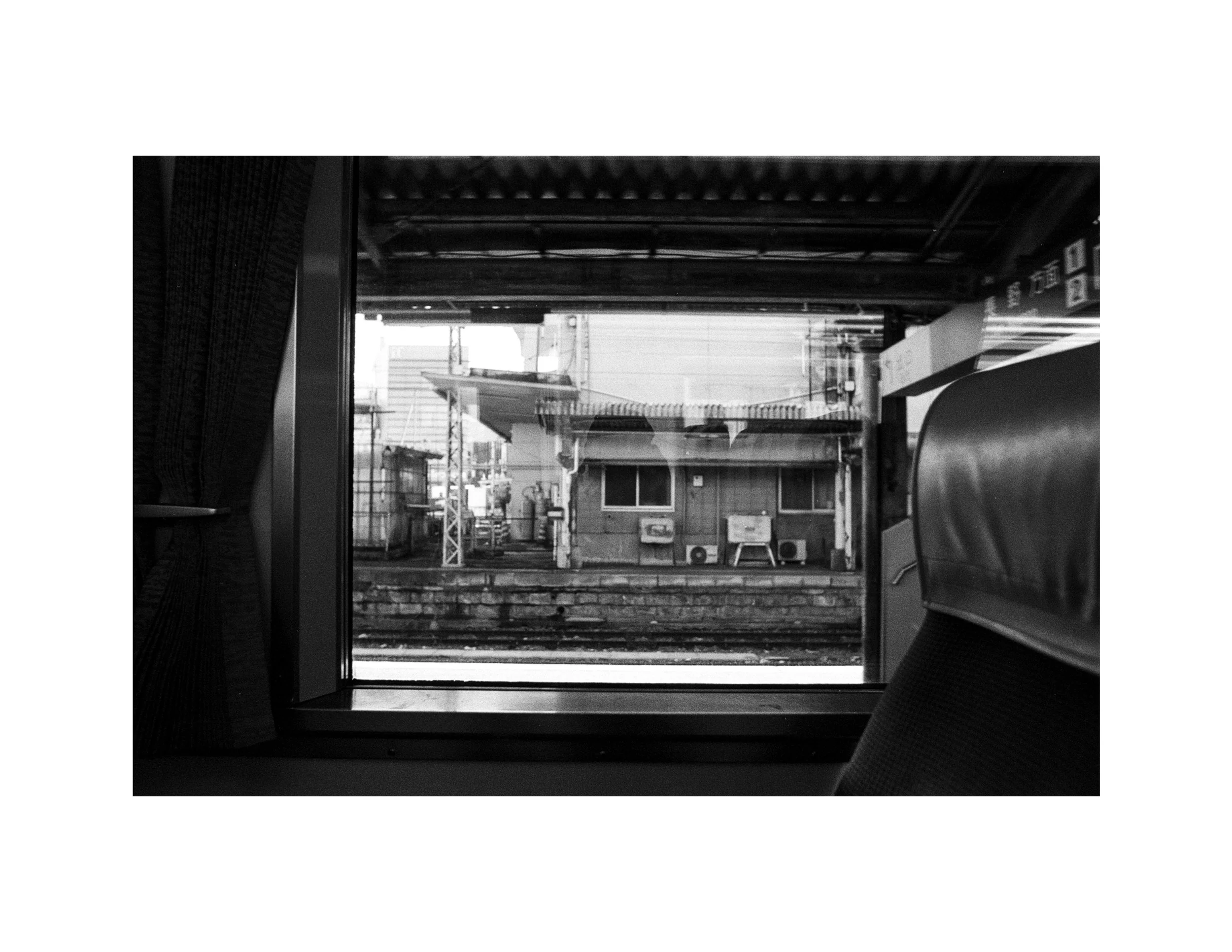 trainwindow3.jpg