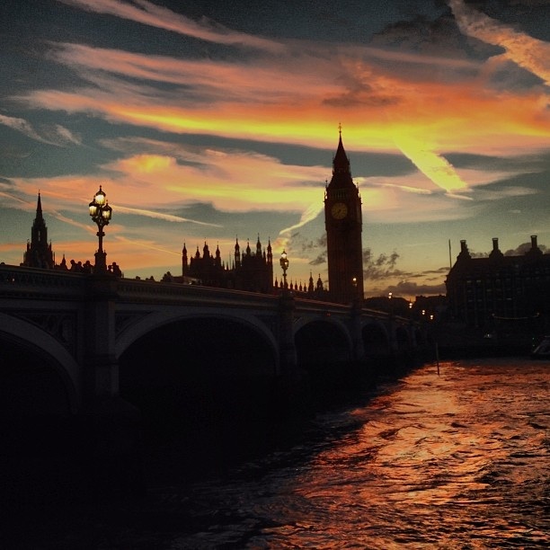 A shot from 3 years ago, I hope to capture this magic once again and make it a better shot technically.
