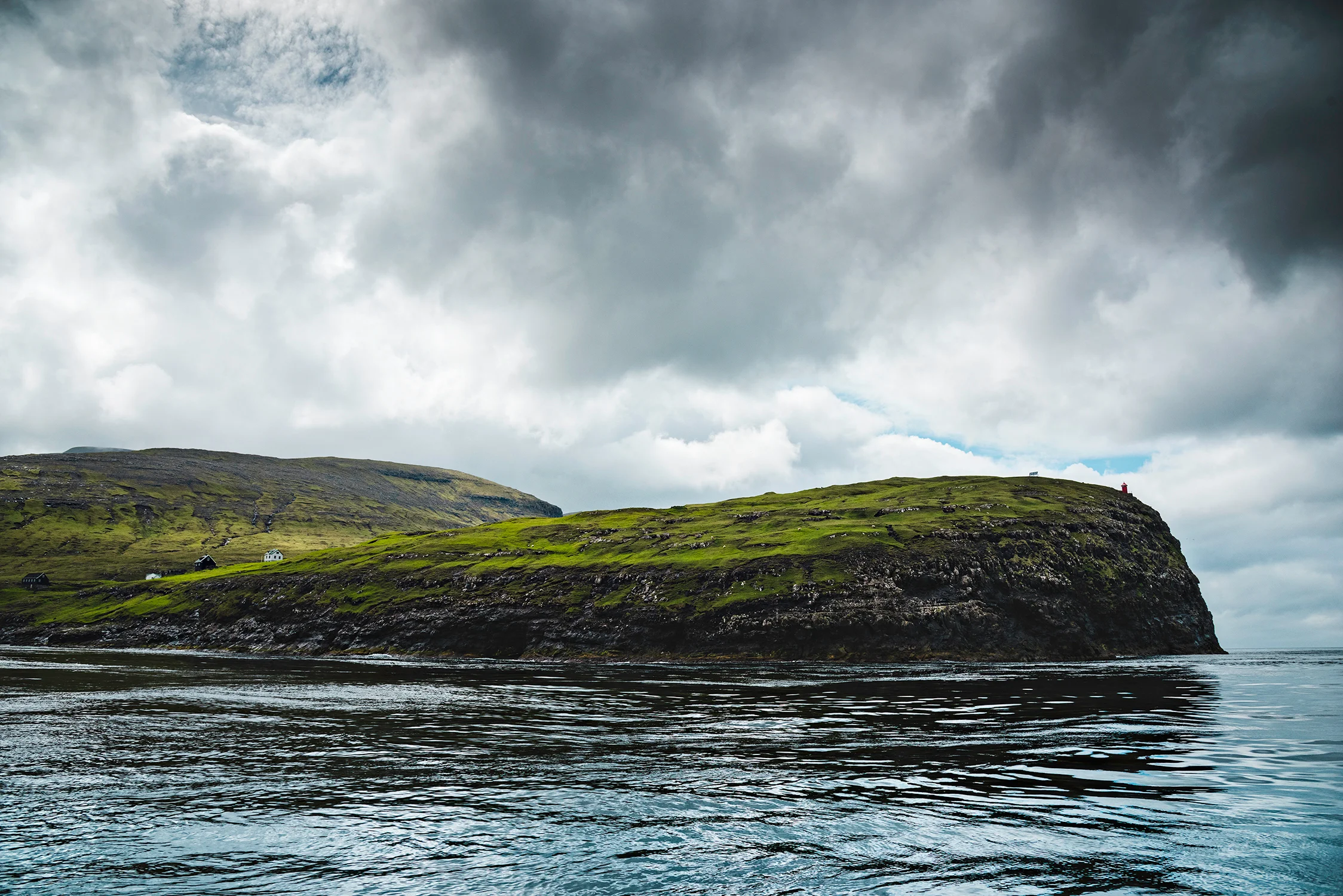 vestmanna boat trip 5_srgb.jpg