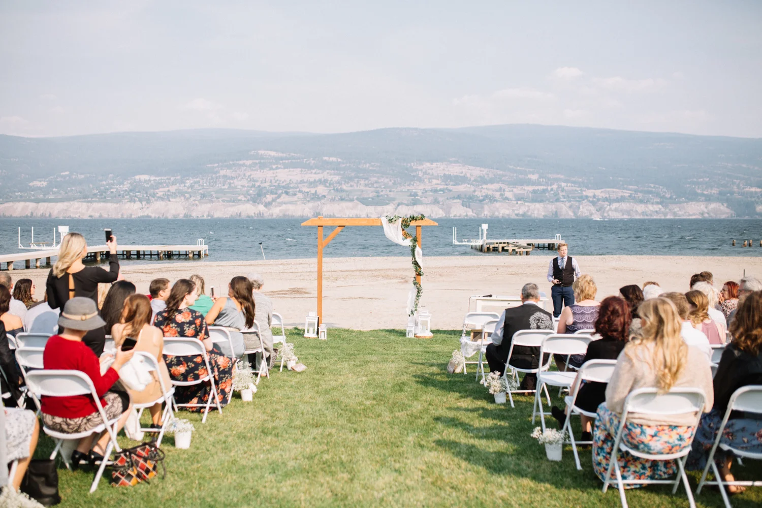 ivyandrosephoto-Summerland-Wedding-16.jpg