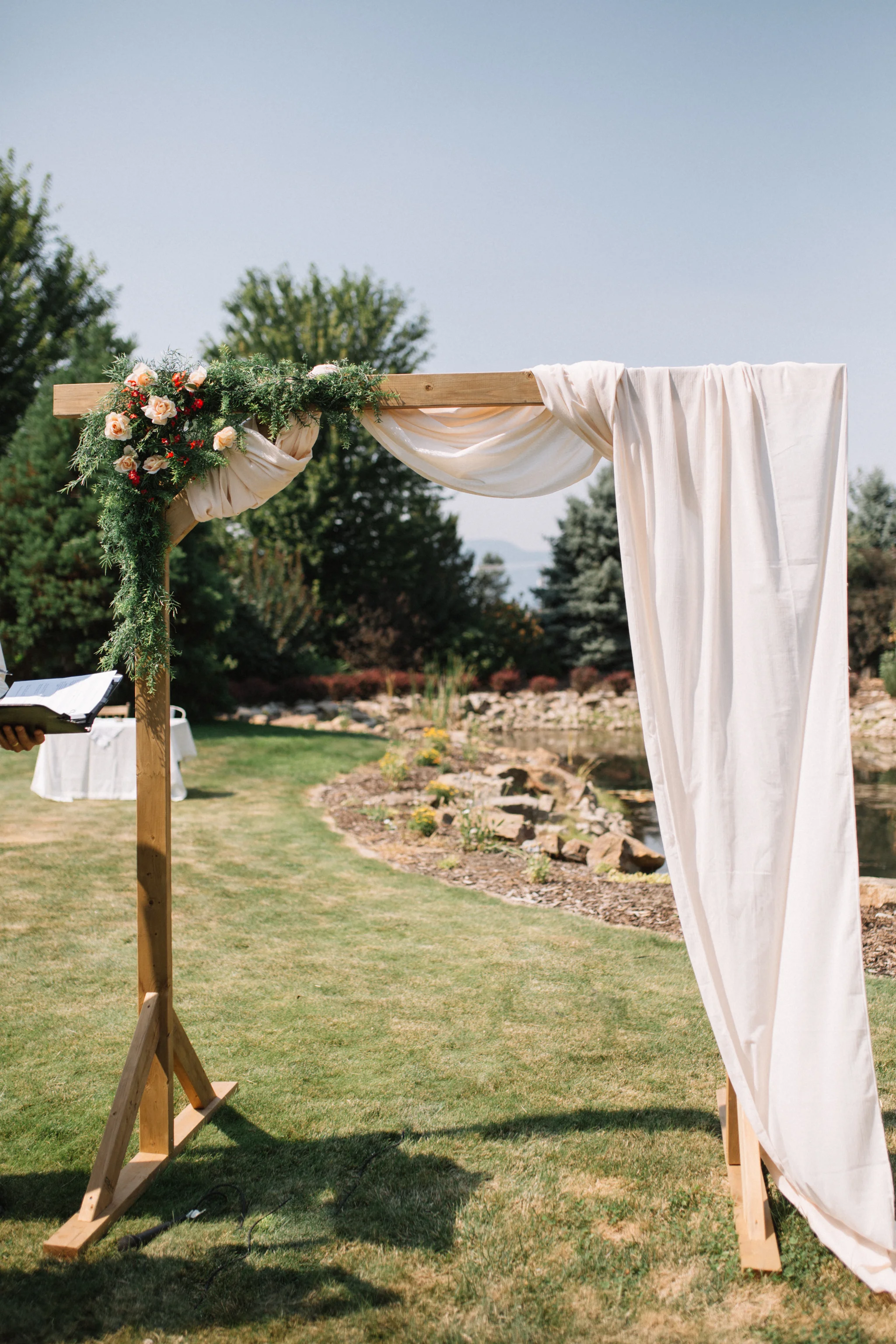 Okanagan-Weddding-ivyandrosephoto-13.jpg