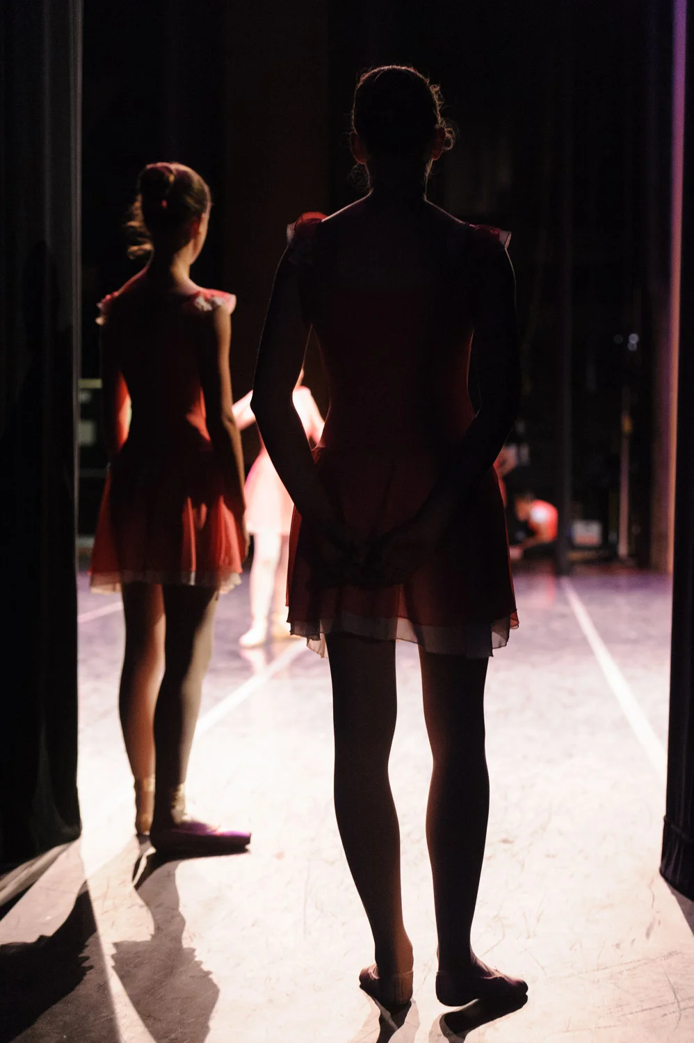dancers-performing-ballet-7.jpg