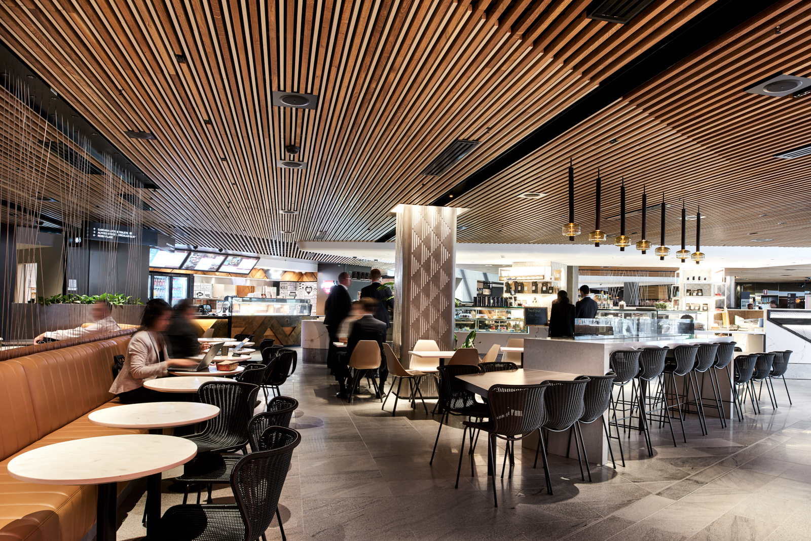MTRDC GatewayCircularQuay_06.jpg