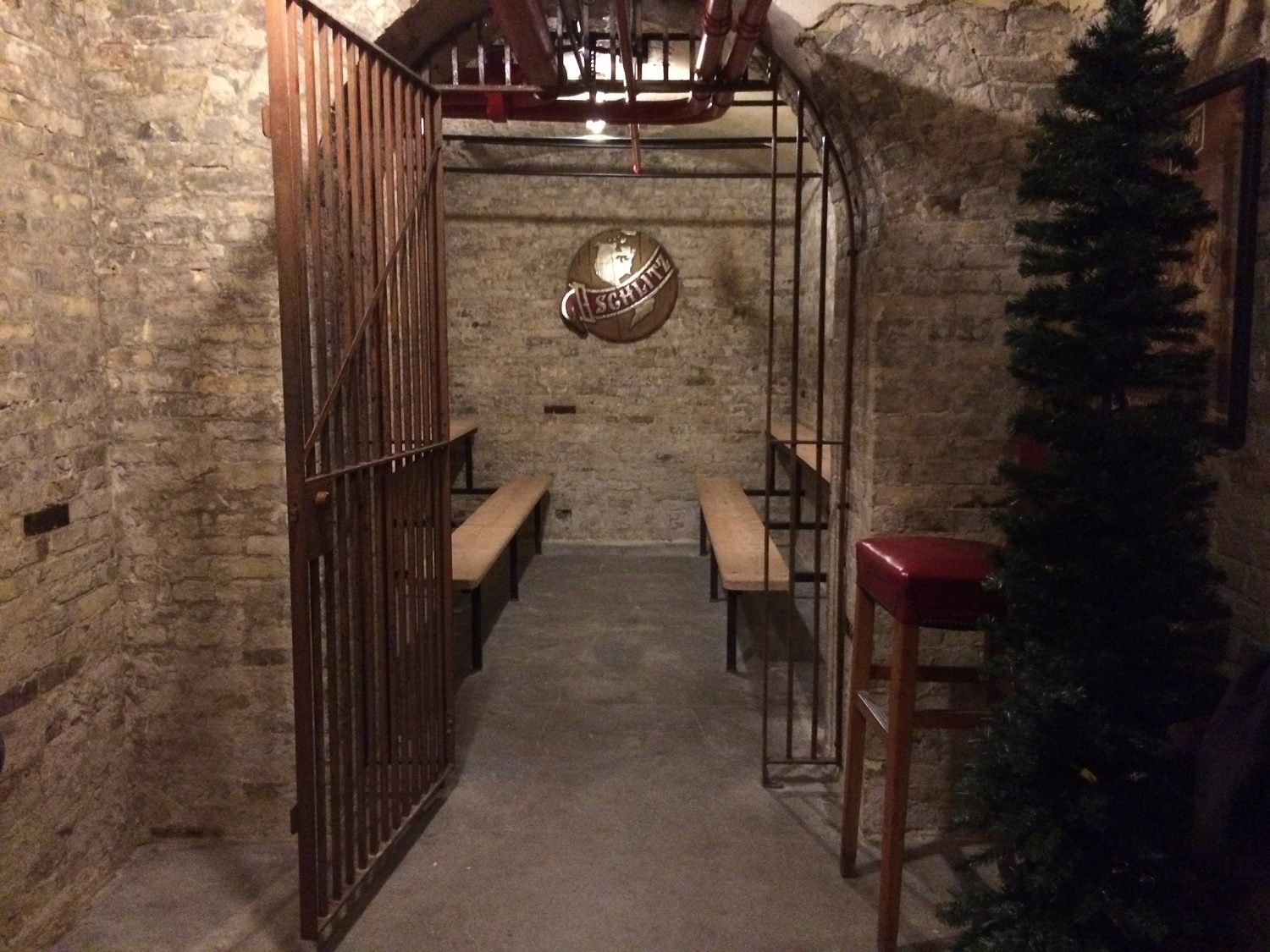 WTHP+at+Best+Place,+Historic+Pabst+Brewery,+MKW+-+2015,+Nov17+G.jpeg