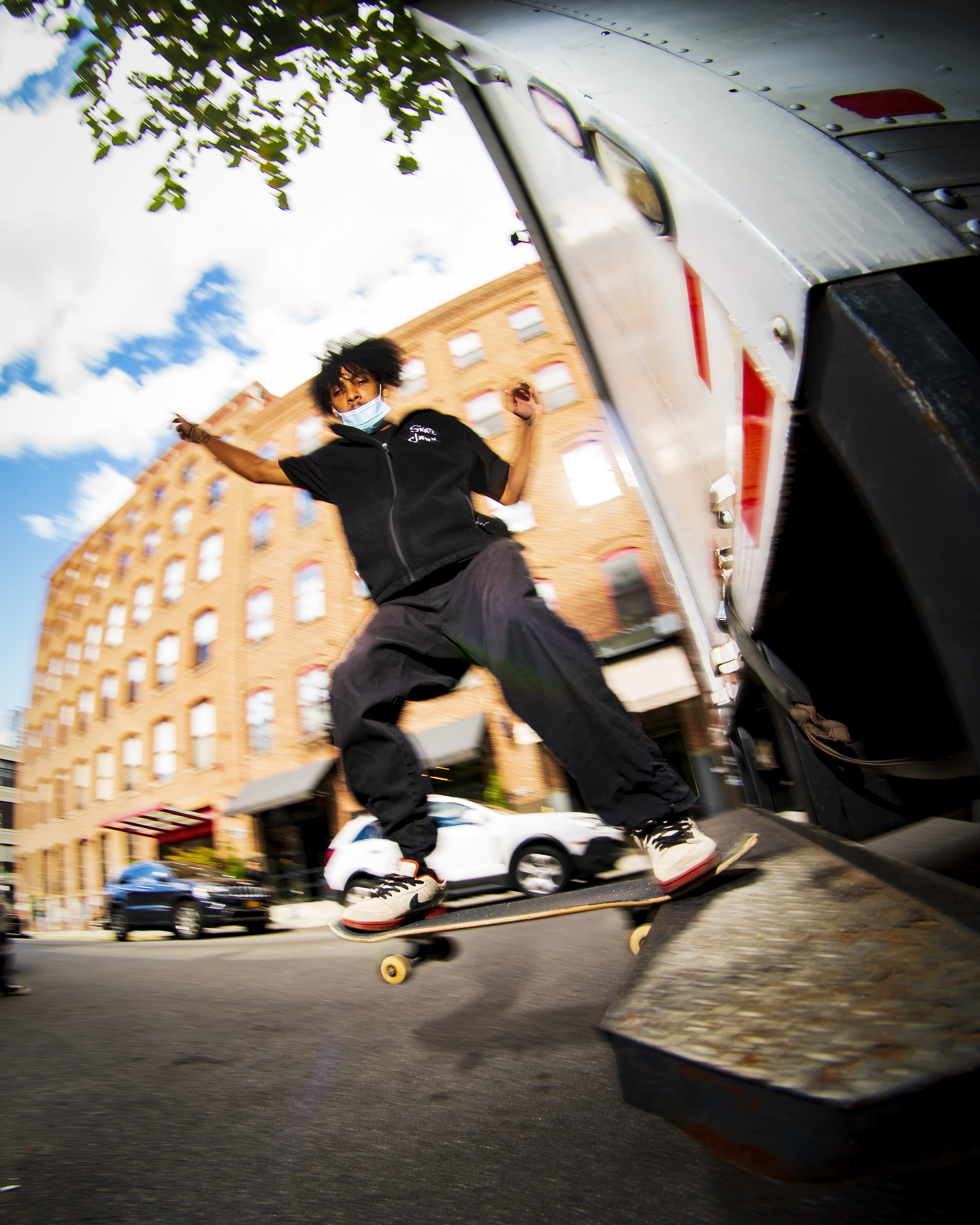 crossy halfcab nose cropped.png