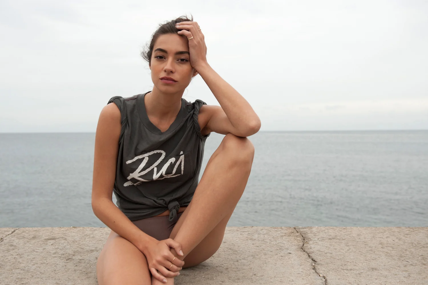 RVCA_SS18 soft retouch20170421_0018y_1.jpg