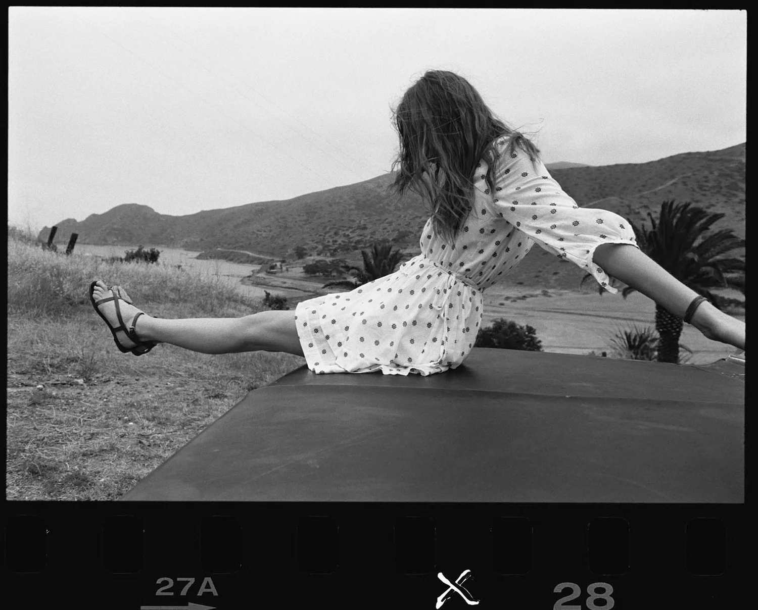 189921BW-D3-11C-027_028.jpg