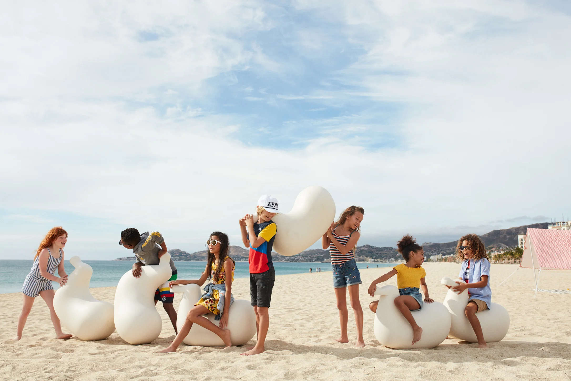 201072019_KidsSummer2019_NNHero2_Group_00741_1.jpg