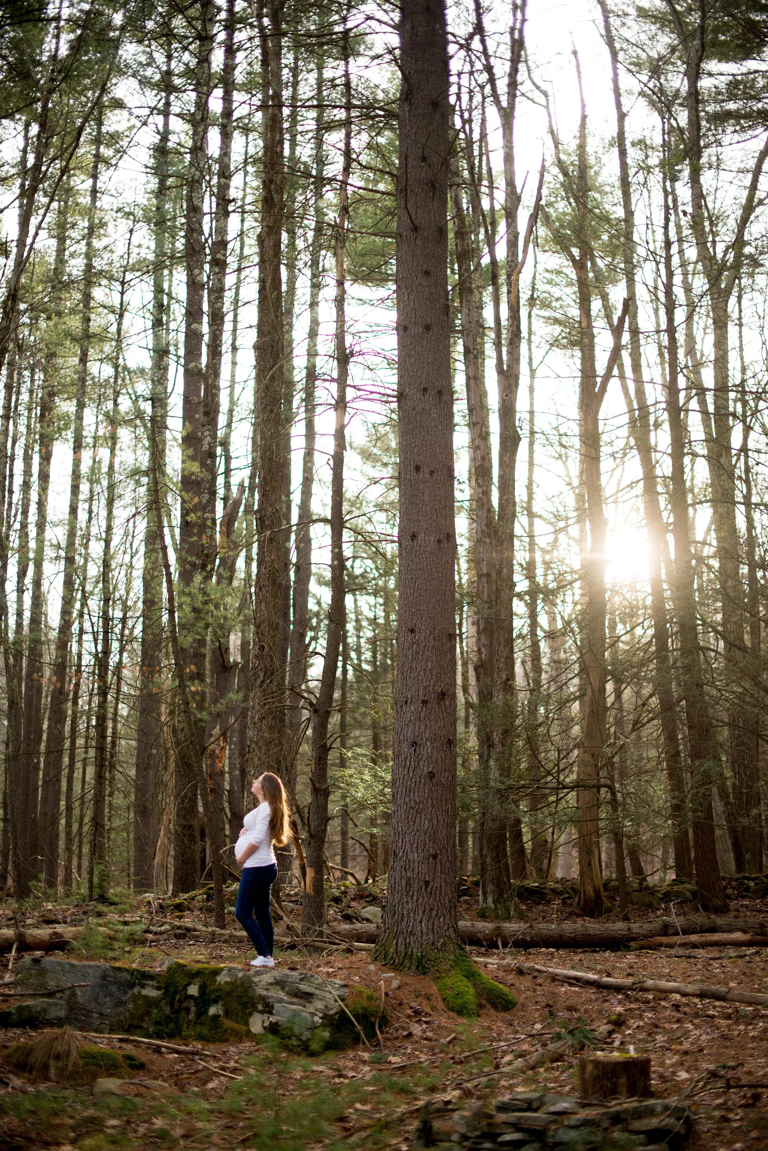 at home maternity session in wurtsboro