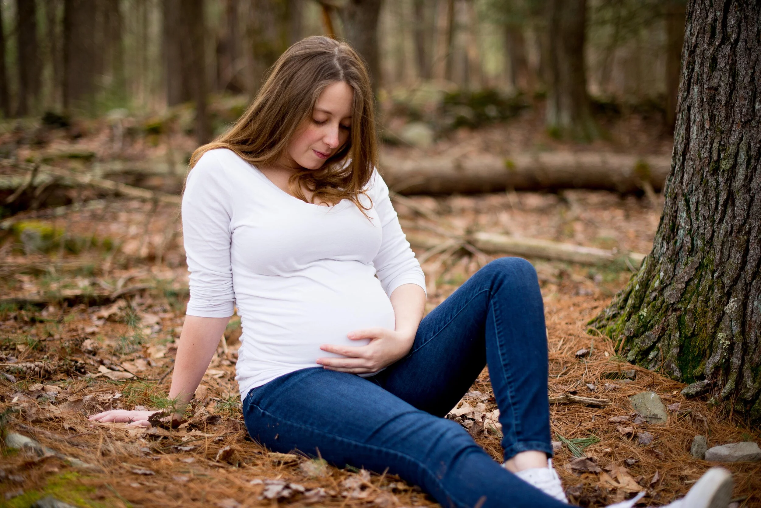 at home maternity session in wurtsboro