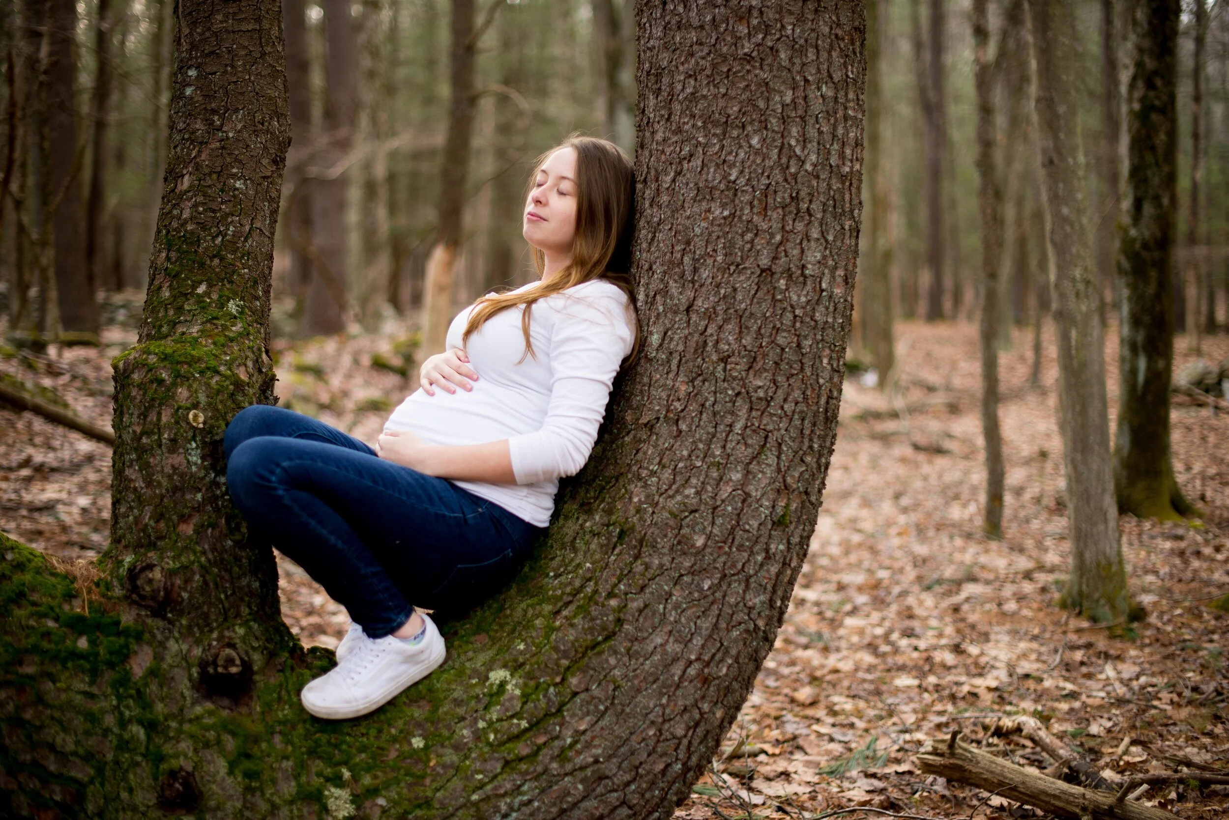 at home maternity session in wurtsboro
