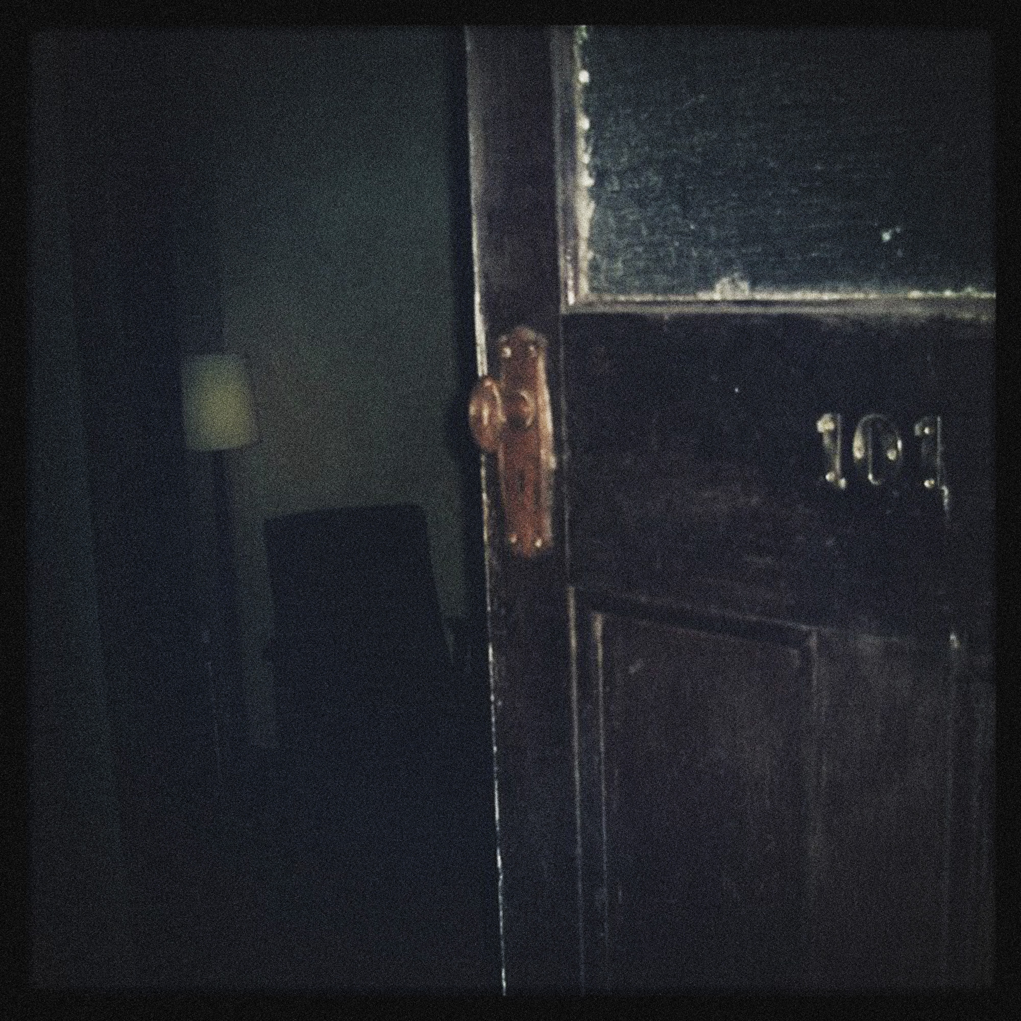 Pingyao_Room101_Door.jpg