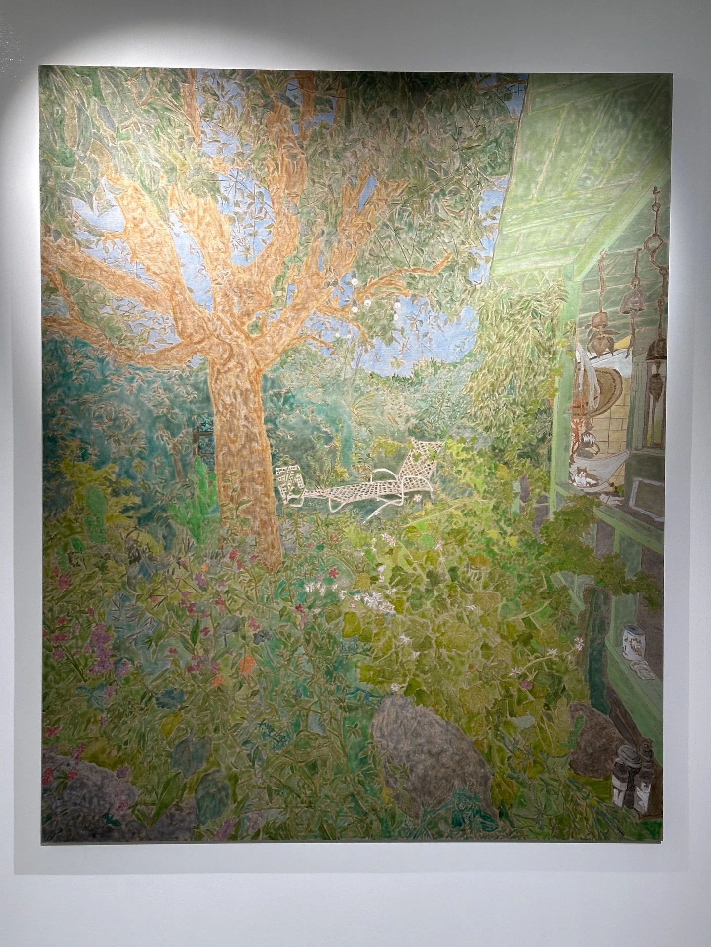 Hayley Barker - Permanent Green

What I loved about these works &mdash; beyond their striking beauty &mdash; was the way they created texture on a completely flat surface.

From a distance, there&rsquo;s a strong impression of depth. Parts of the ima