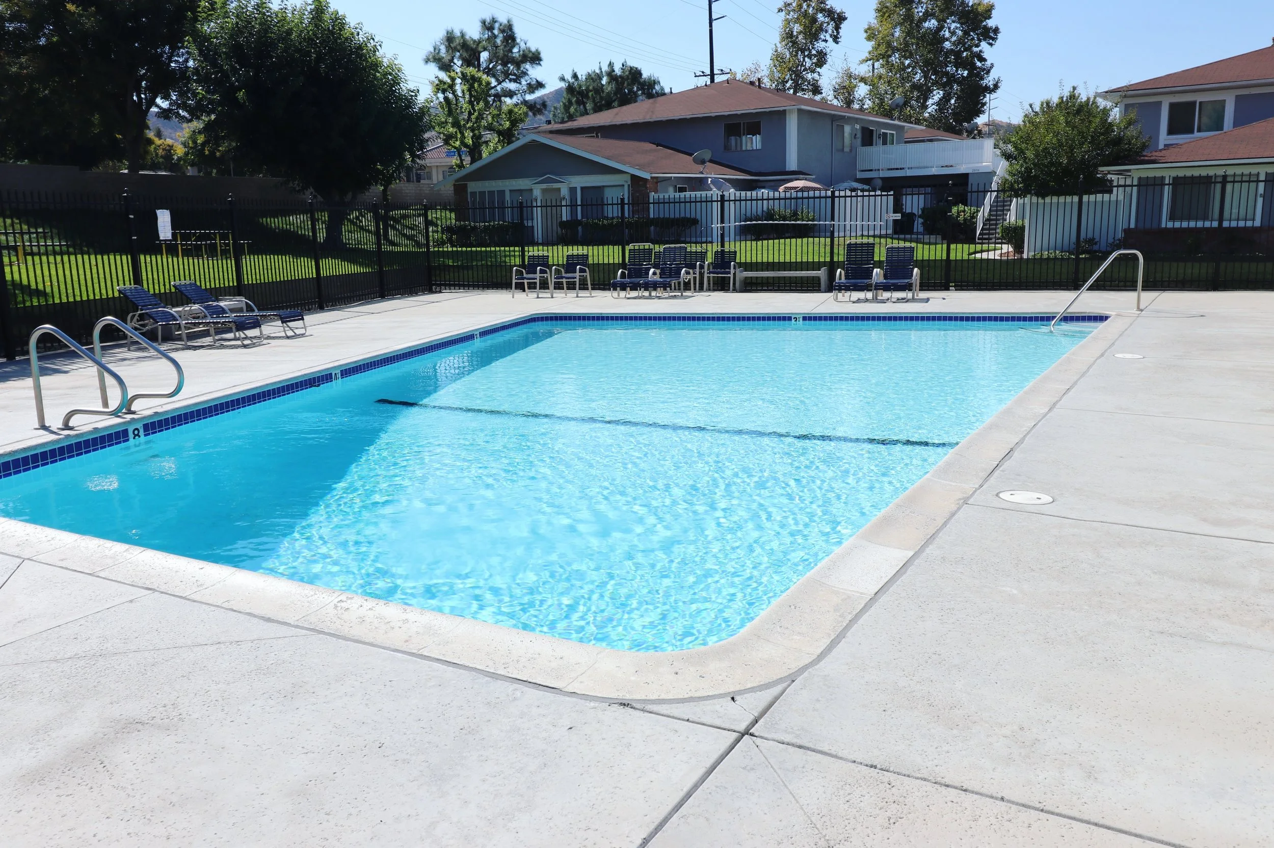 Santa Clarita For Rent - The Brick House