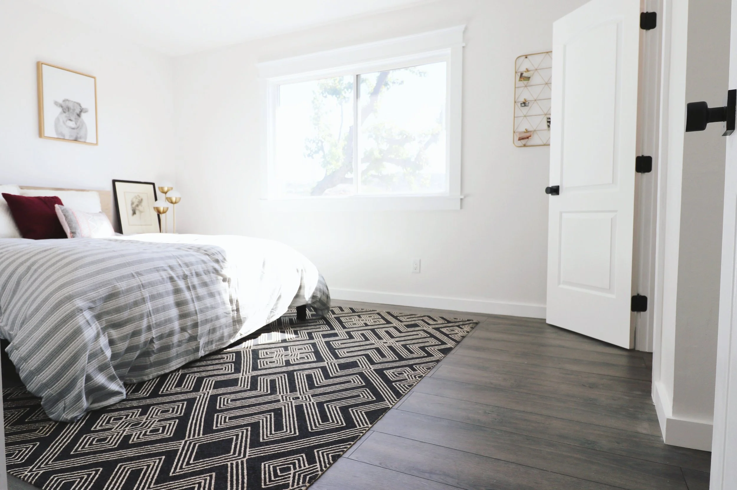 Santa Clarita For Rent - The Brick House