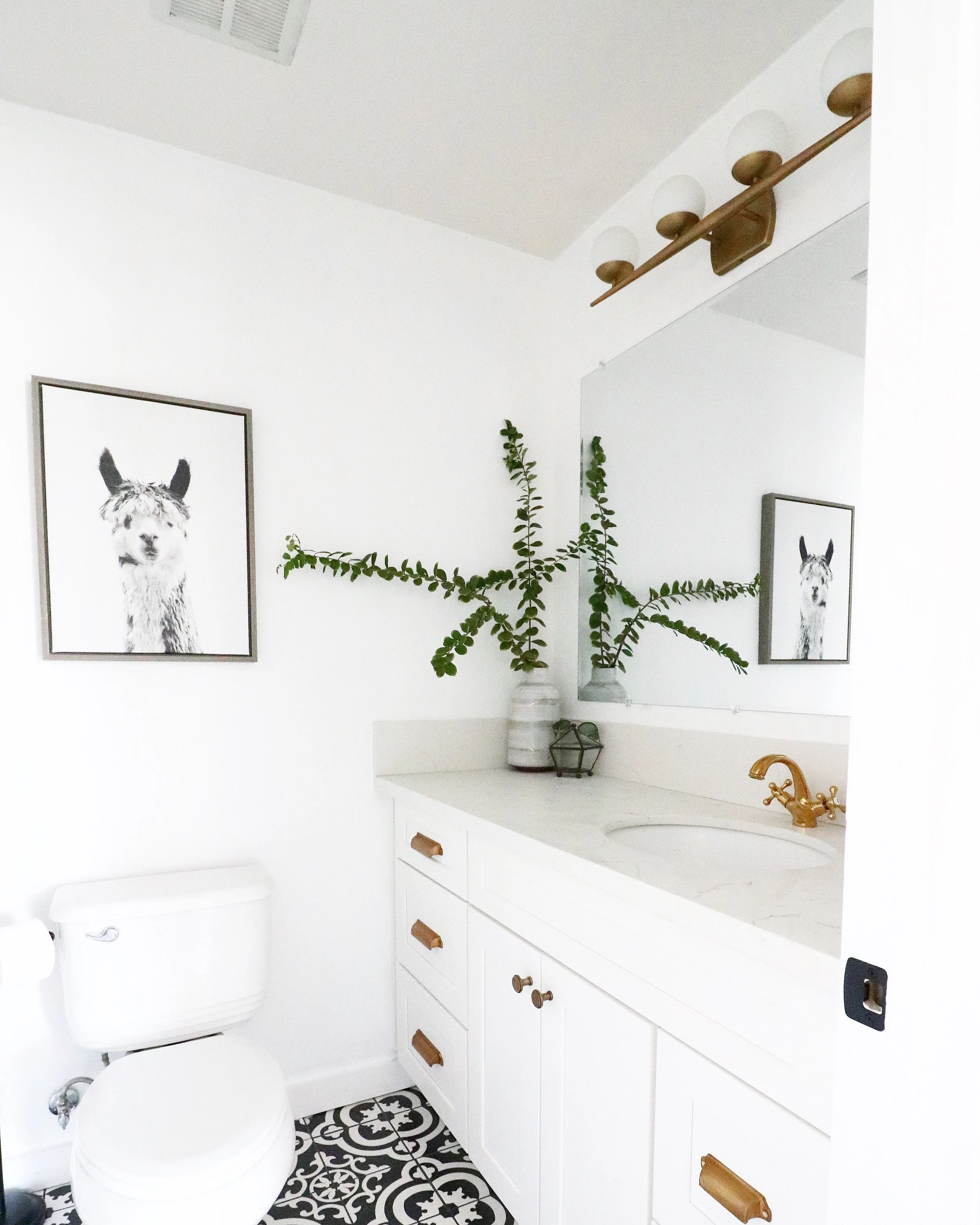 Santa Clarita For Rent - The Brick House