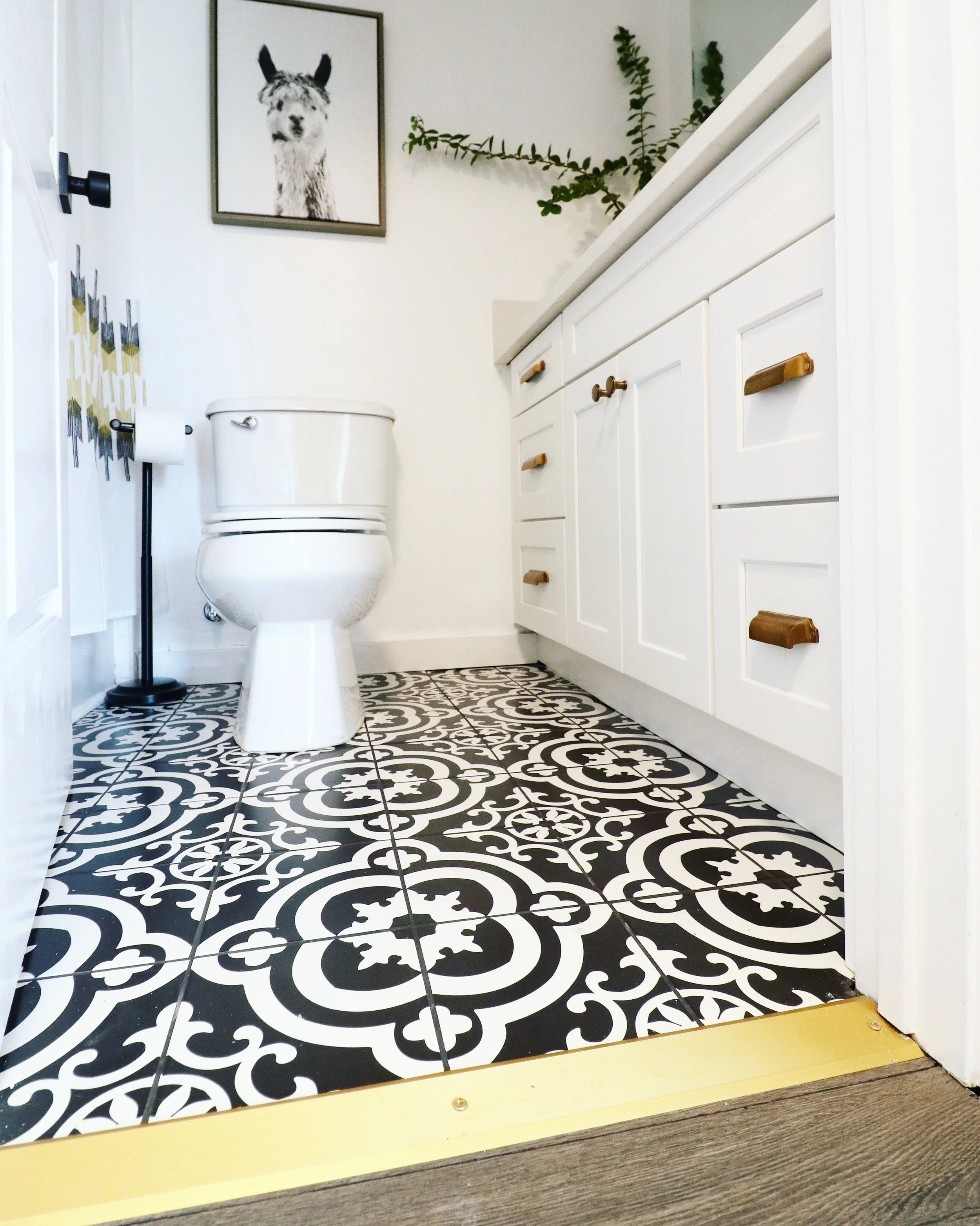 Santa Clarita For Rent - The Brick House