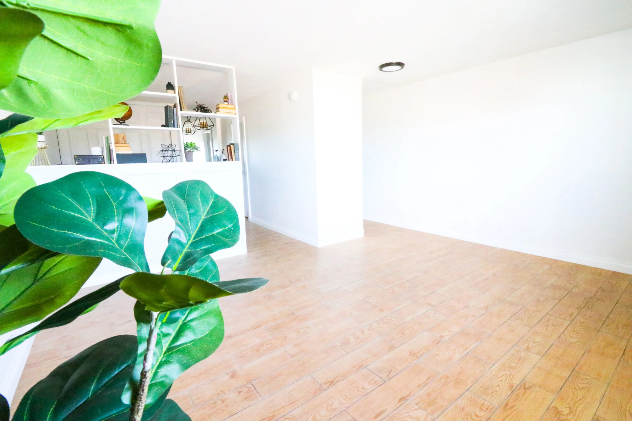 For Rent Las Vegas - The Off-Strip Flip