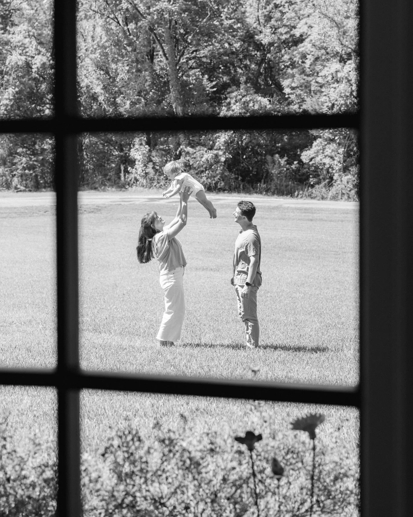 A few black &amp; white selects from The Templeton&rsquo;s in home session 🤍