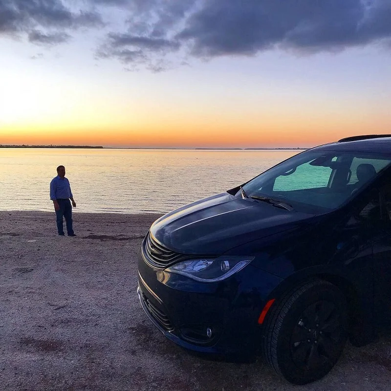 Pacifica minivan.jpg