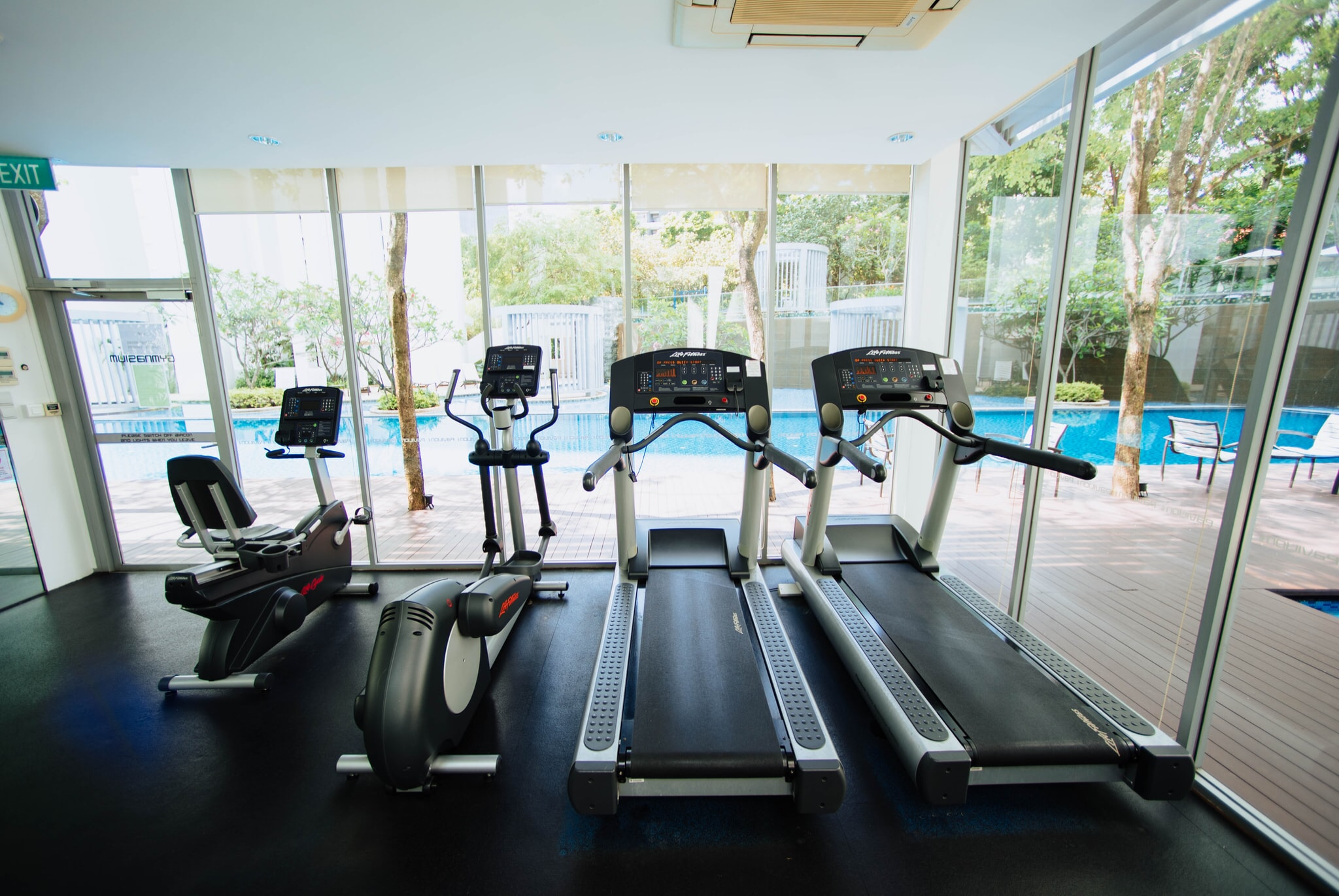 The top 5 tips to stay fit when travelling for work