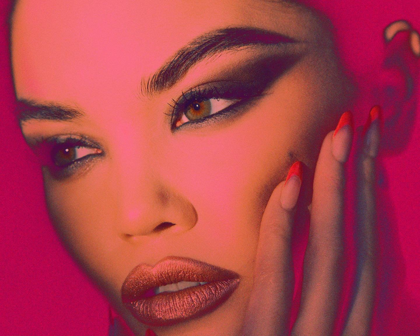 💄💅X-Ray Pop Art💅💄
Starring @theparisberelc with beauty by @paulyblanch 🖌️ #thomkerr #parisberelc #paulyblanch #beauty #popart
