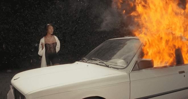 Quenlin Blackwell x Waiting To Exhale-low (1).gif