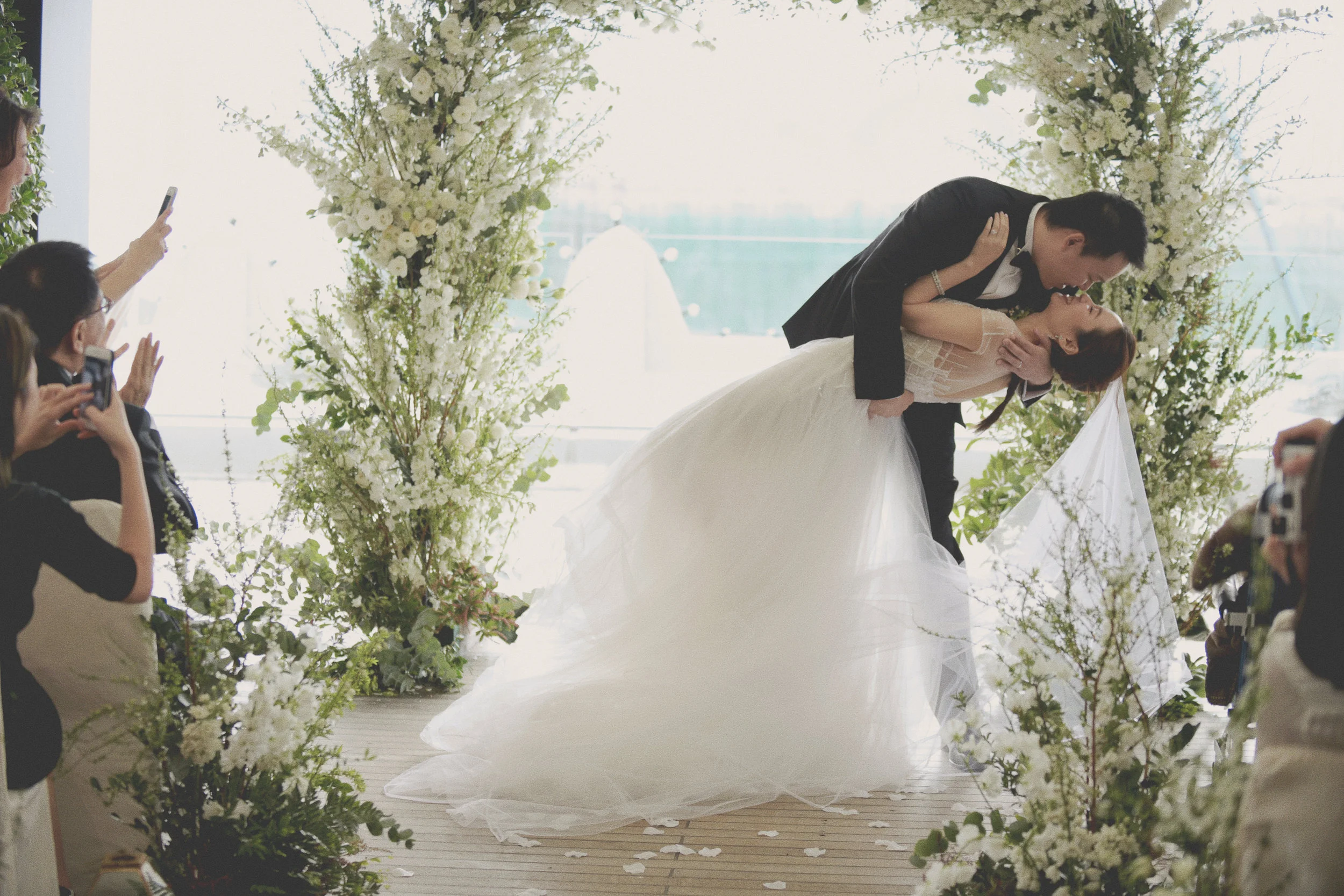 peninsula-hotel-hong-kong-wedding-planner-garden-suite-gaddis-ourdoor-sara-frank 16.jpg