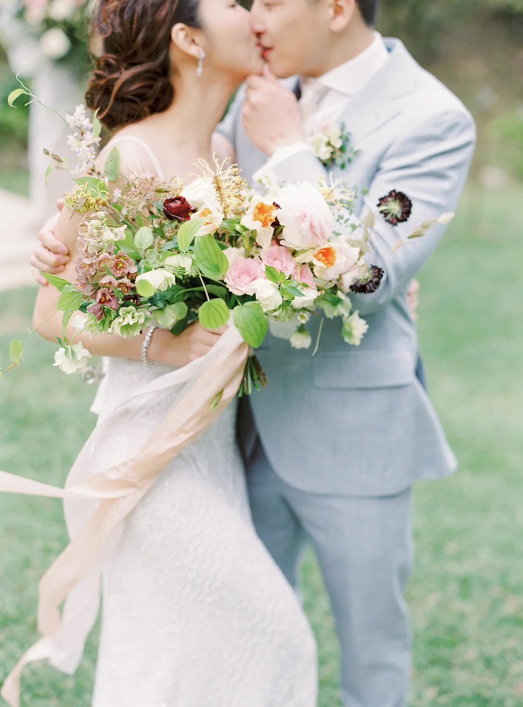 SPRING ROMANCE EDITORIAL STYLED SHOOTPhotography by Jenny Tong Fine Art Photography