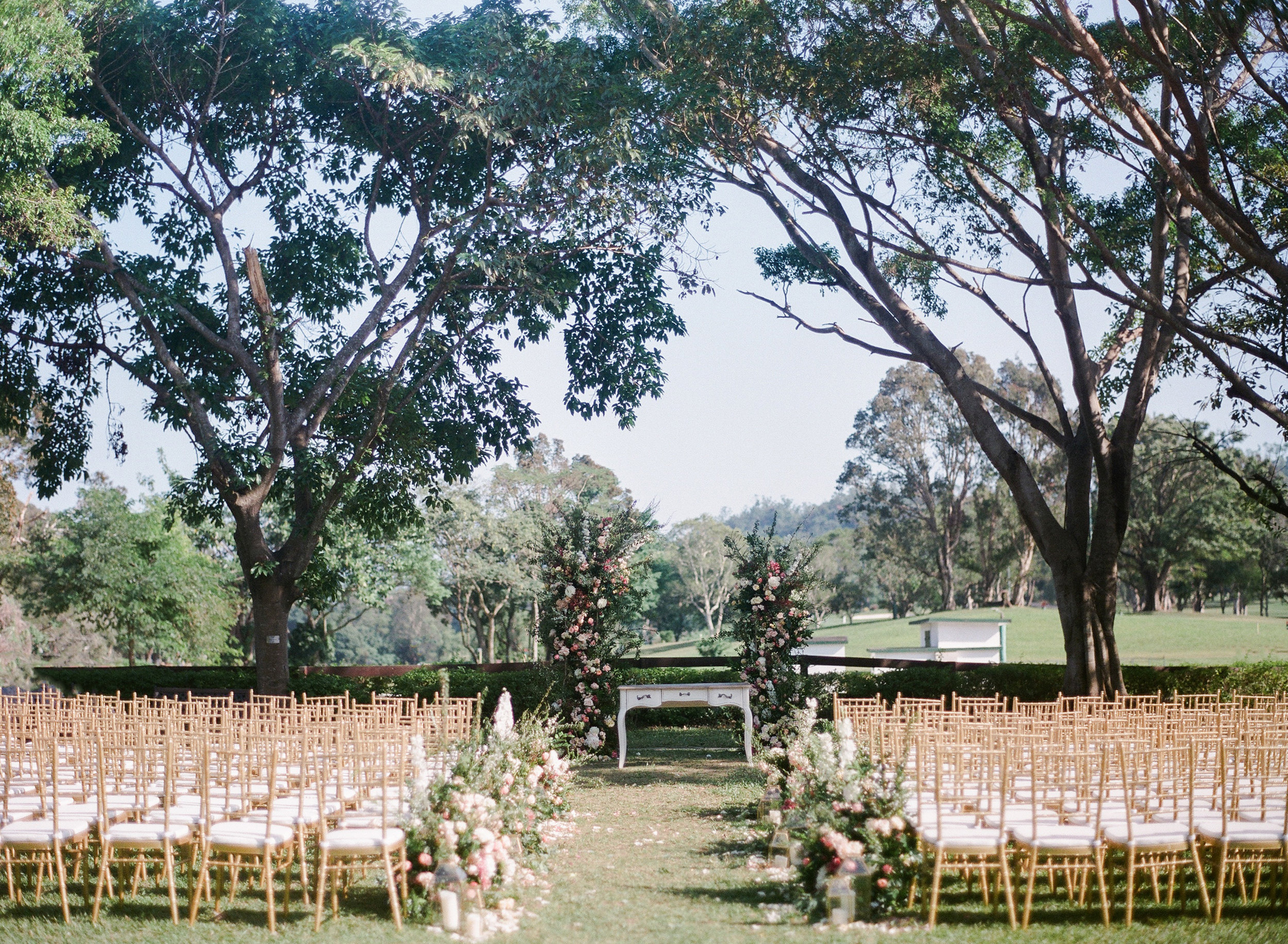 Hong-Kong-Jockey-Club-Beas-River-Wedding-Planner-Upper-House-Outdoor-Ceremony-Dinner-Mandy-Adrian 17.jpg