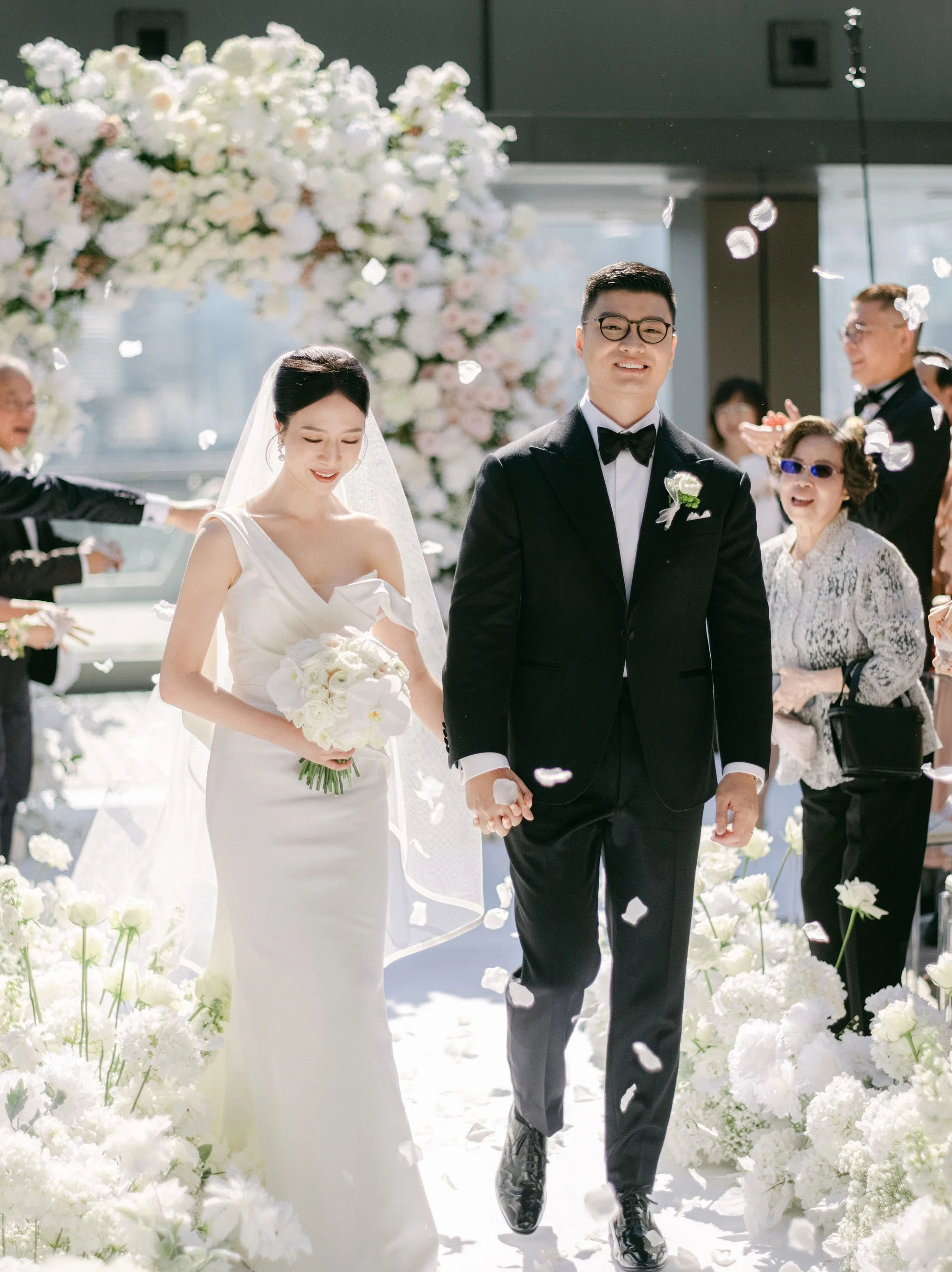 bernice-jeffrey-garden-suite-peninsula-pavilion-rosewood-hong-kong-wedding-25.jpg