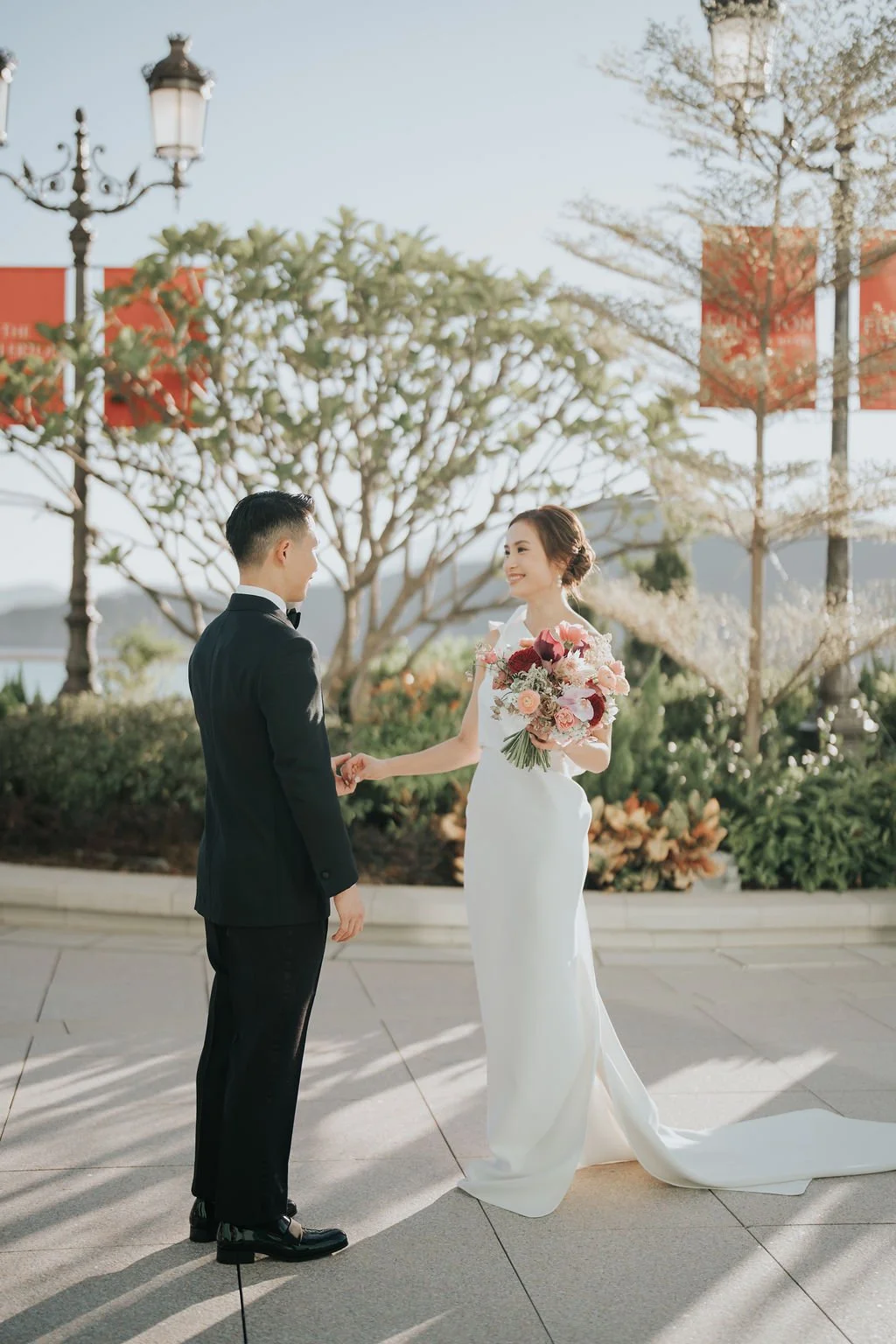 melissa-fredrick-the-fullerton-ocean-park-hotel-hong-kong-wedding-12.jpg