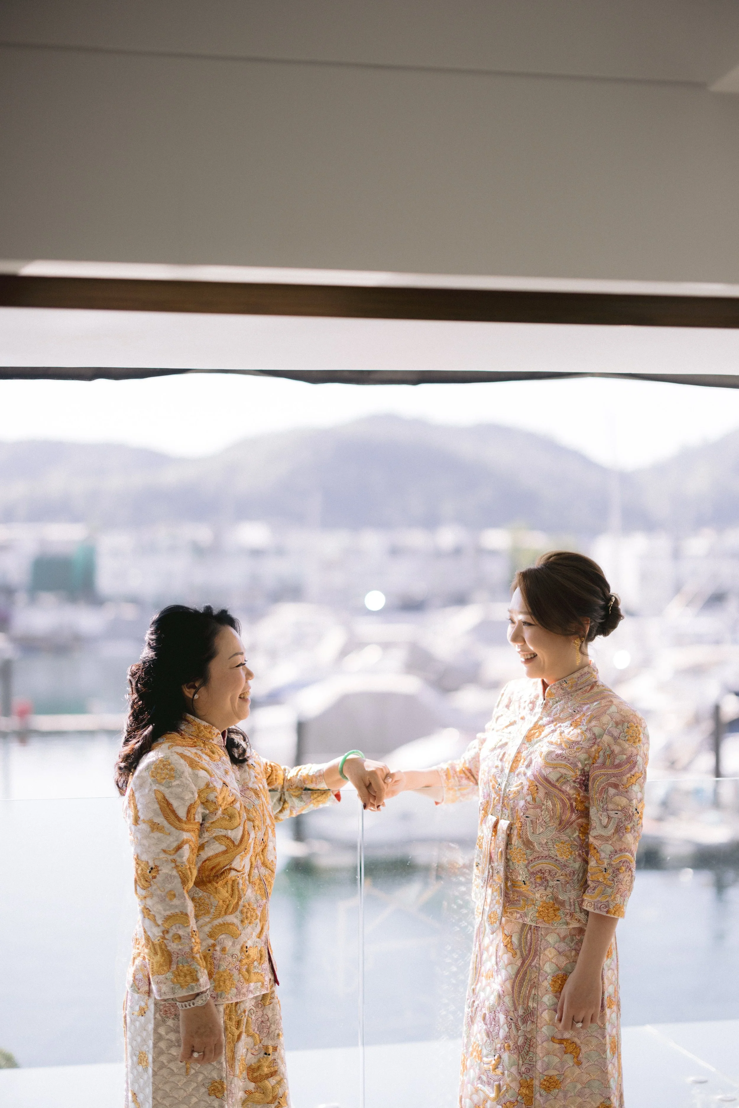 erica-michael-grand ballroom-rosewood-wedding-hong-kong-13.jpeg