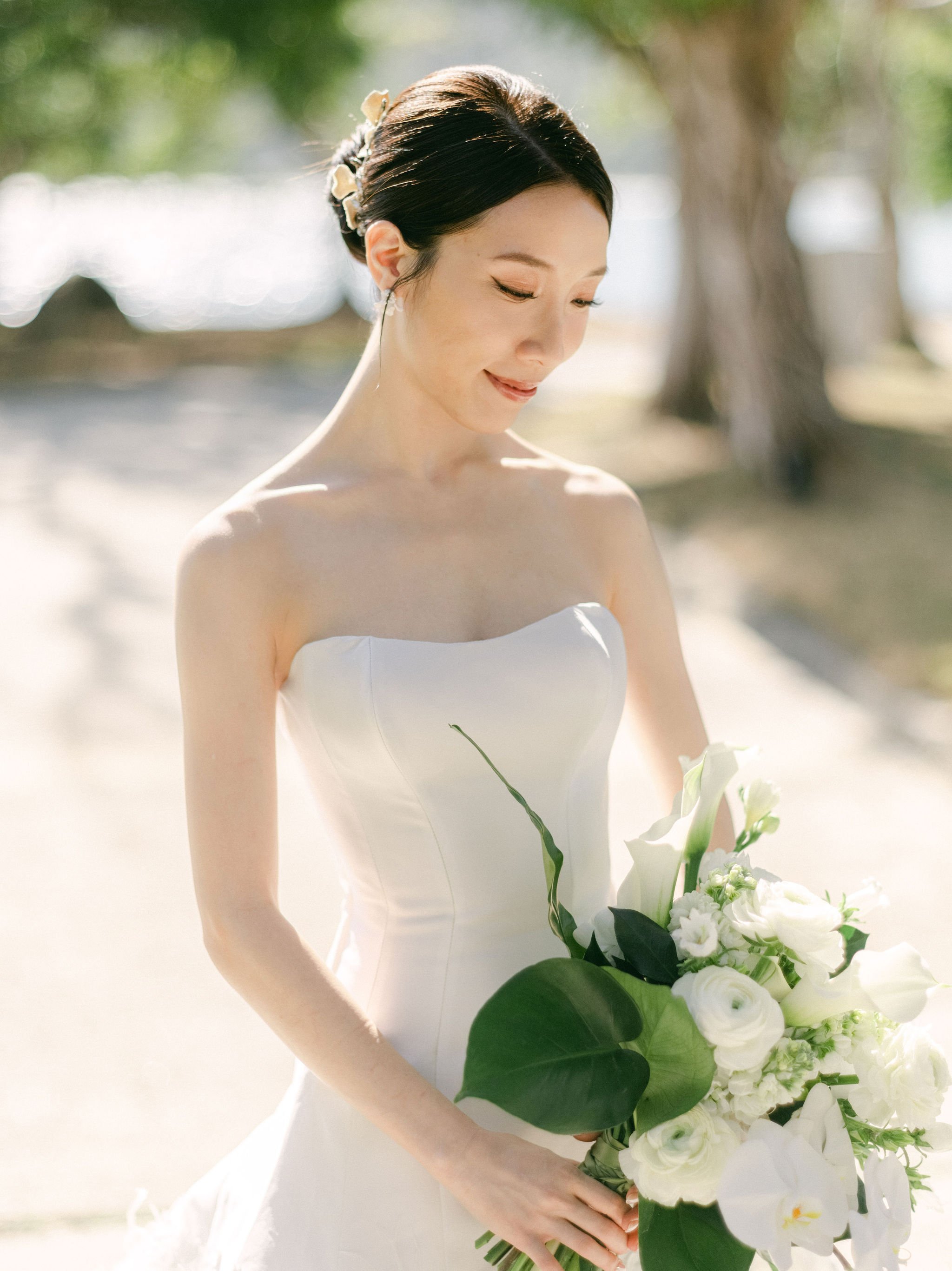 christie-thomas-lantau-yacht-club-four-seasons-hong-kong-wedding-14.jpg