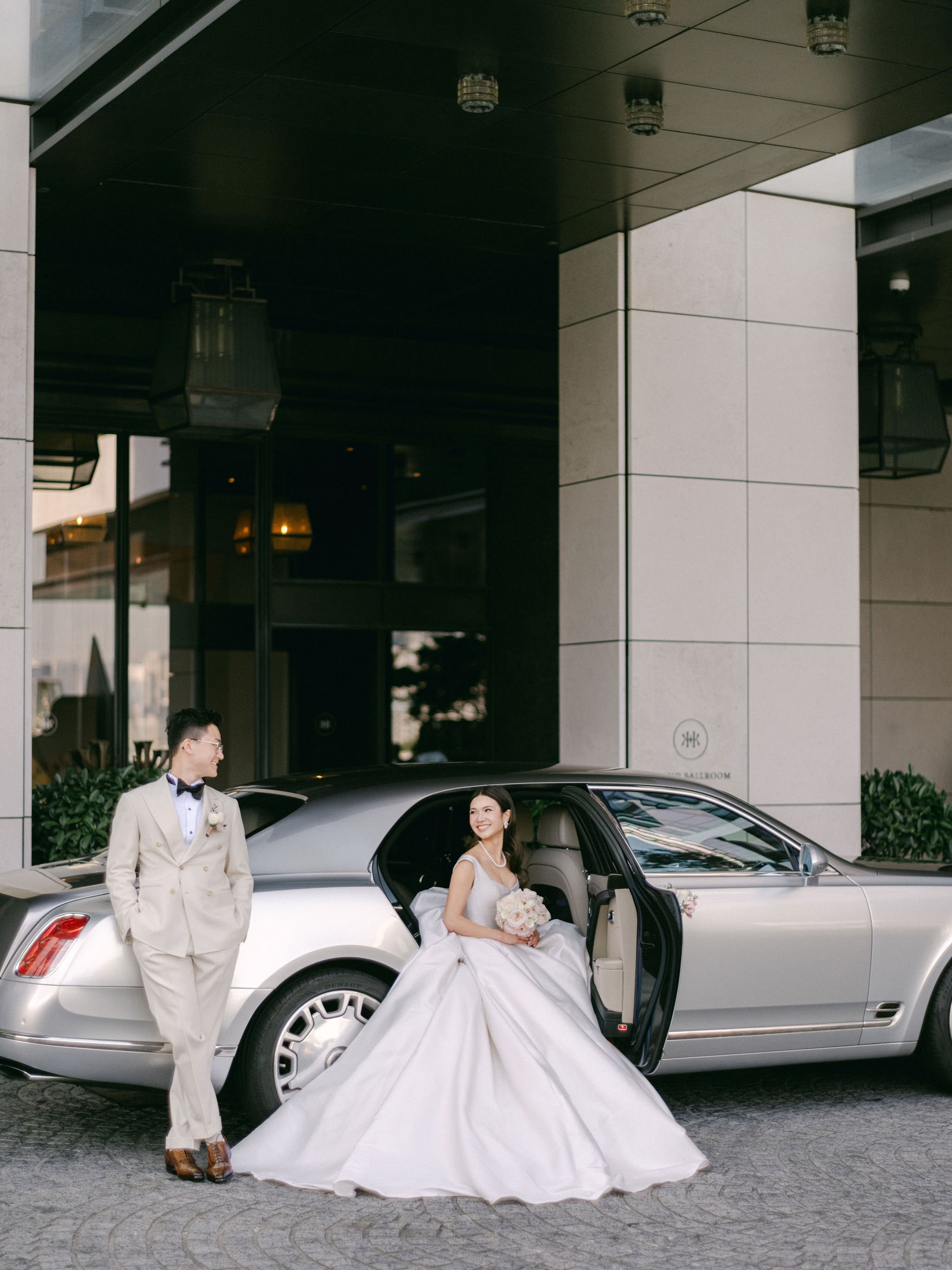 nikki-peter-grand-ballroom-rosewood-hong-kong-wedding-13.jpg