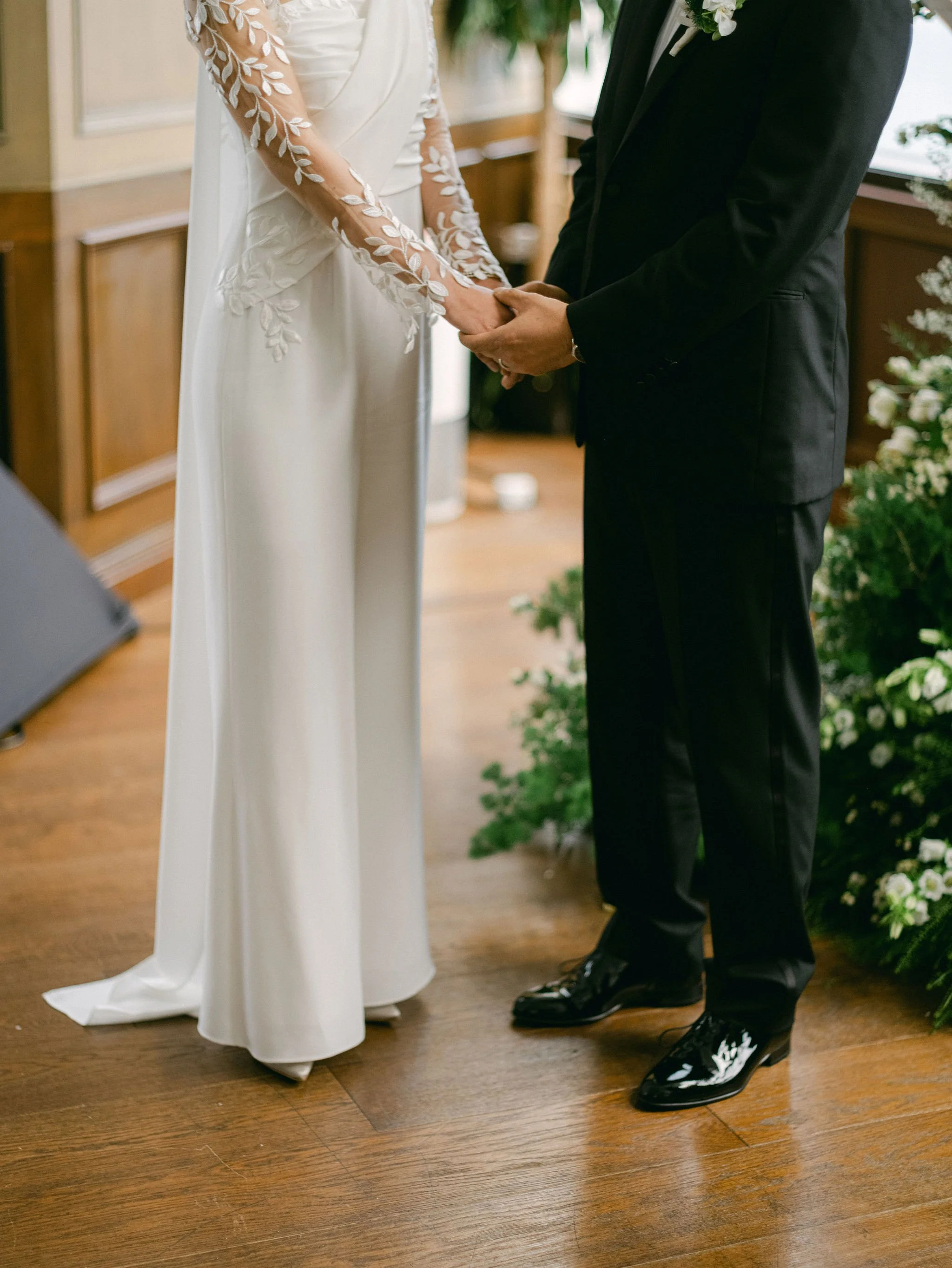 sharon-andrew-american-club-hong-kong-town-club-wedding-hong-kong-17.jpg