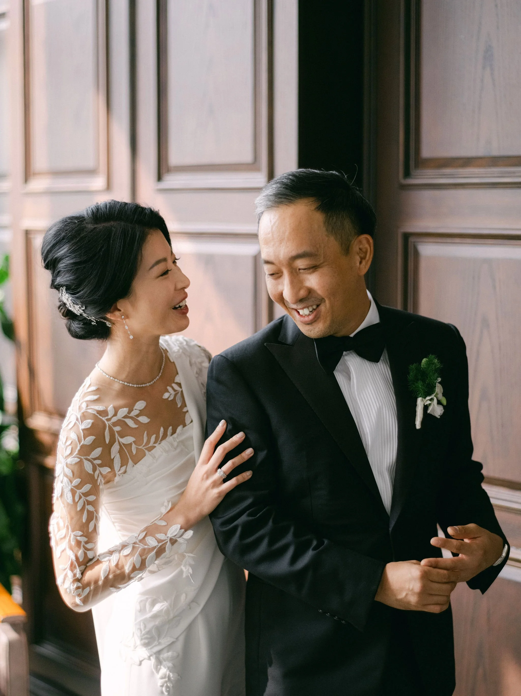 sharon-andrew-american-club-hong-kong-town-club-wedding-hong-kong-24.jpg