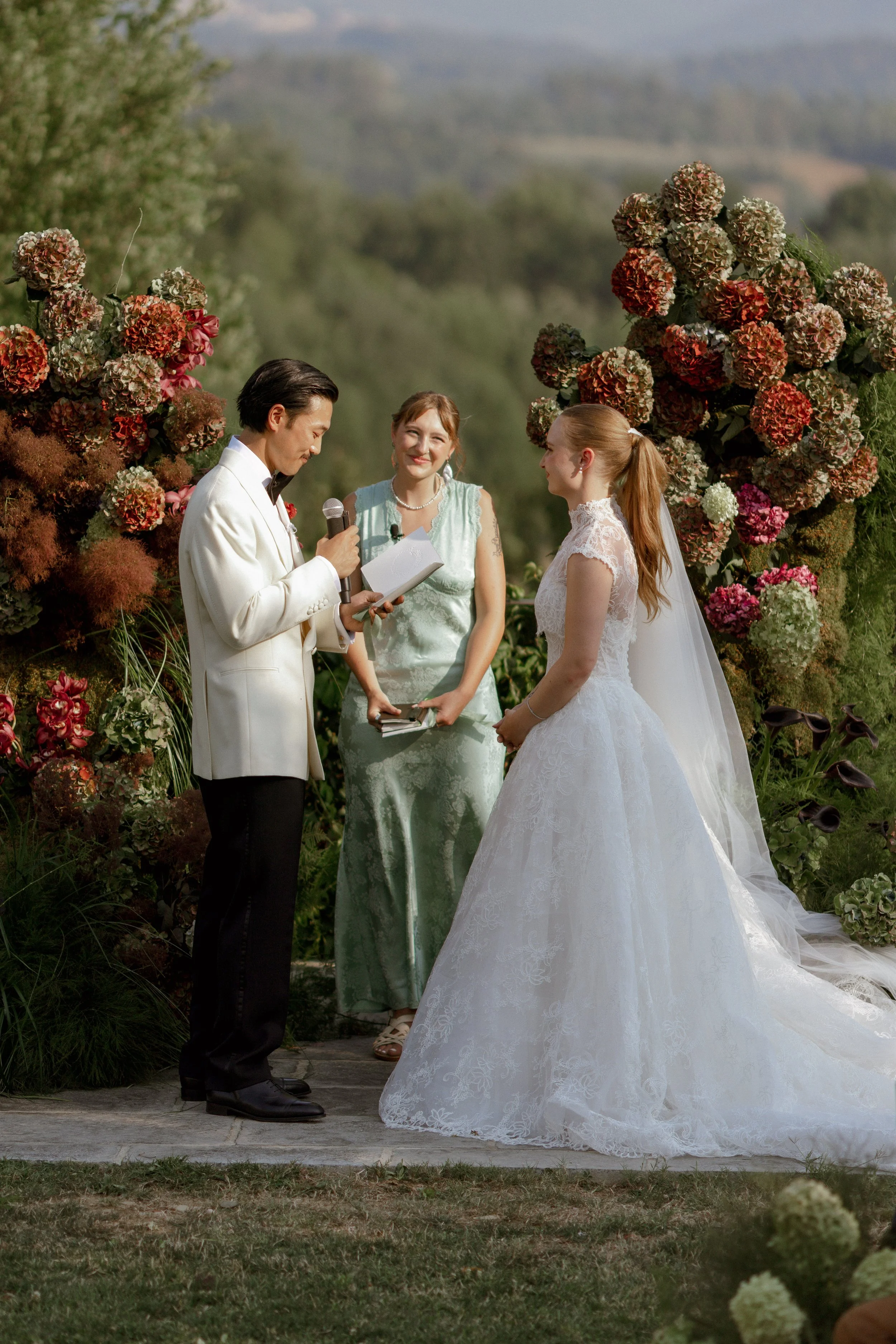 rhiannon-chris-borgo-corsignano-tuscany-destination-wedding-22.jpg