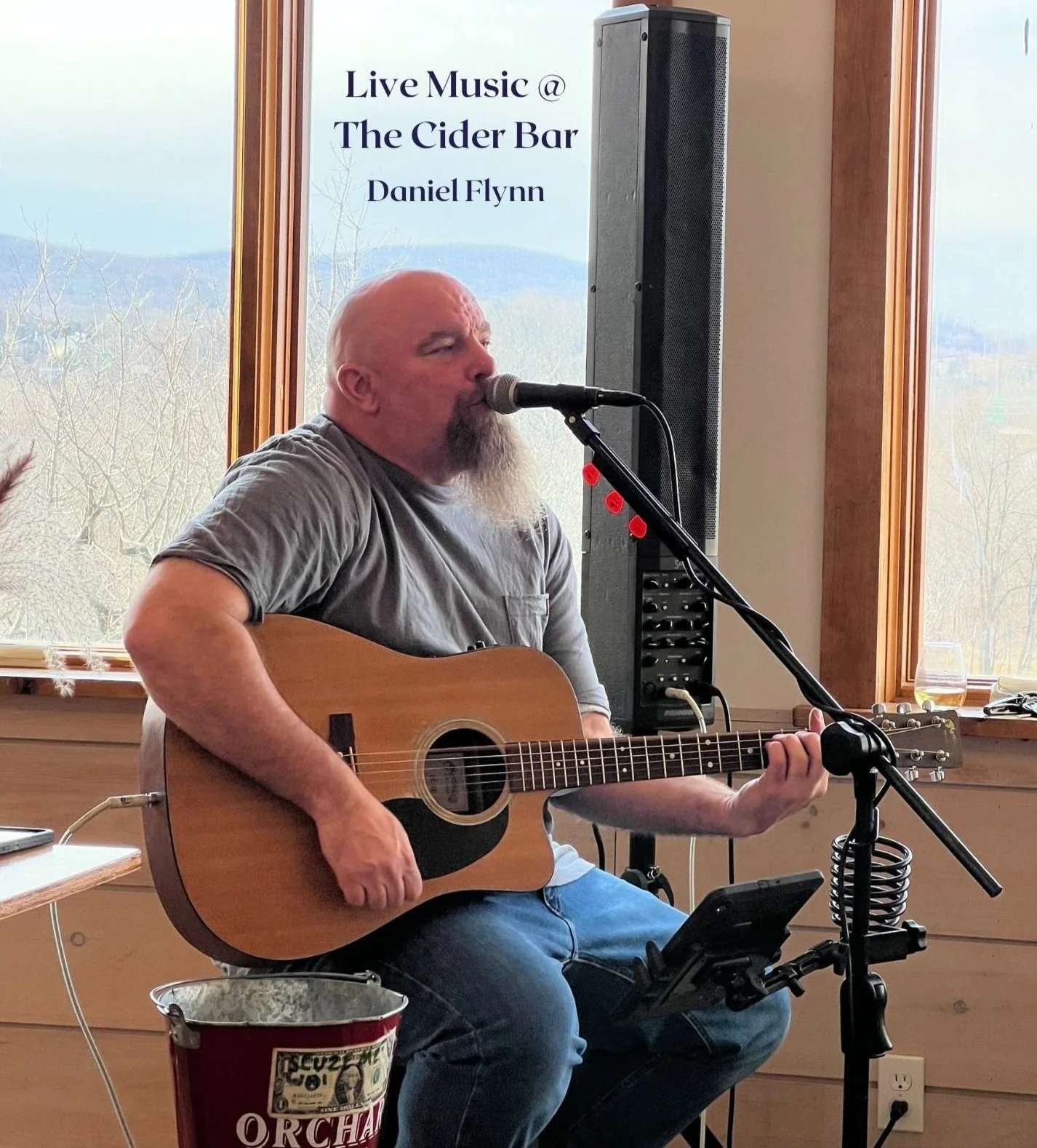 Live Music by Daniel Flynn