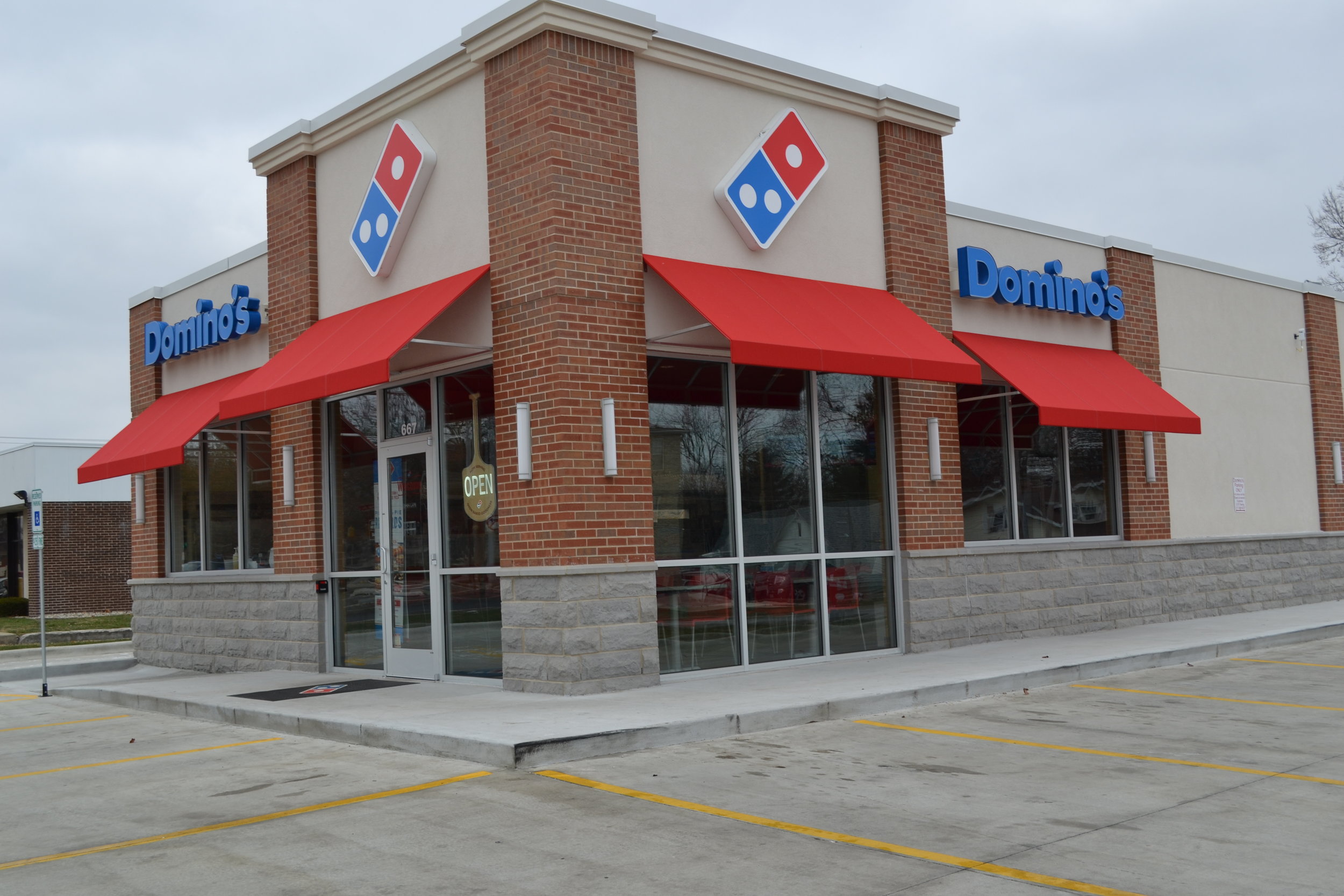 Domino's Charleston IL.
