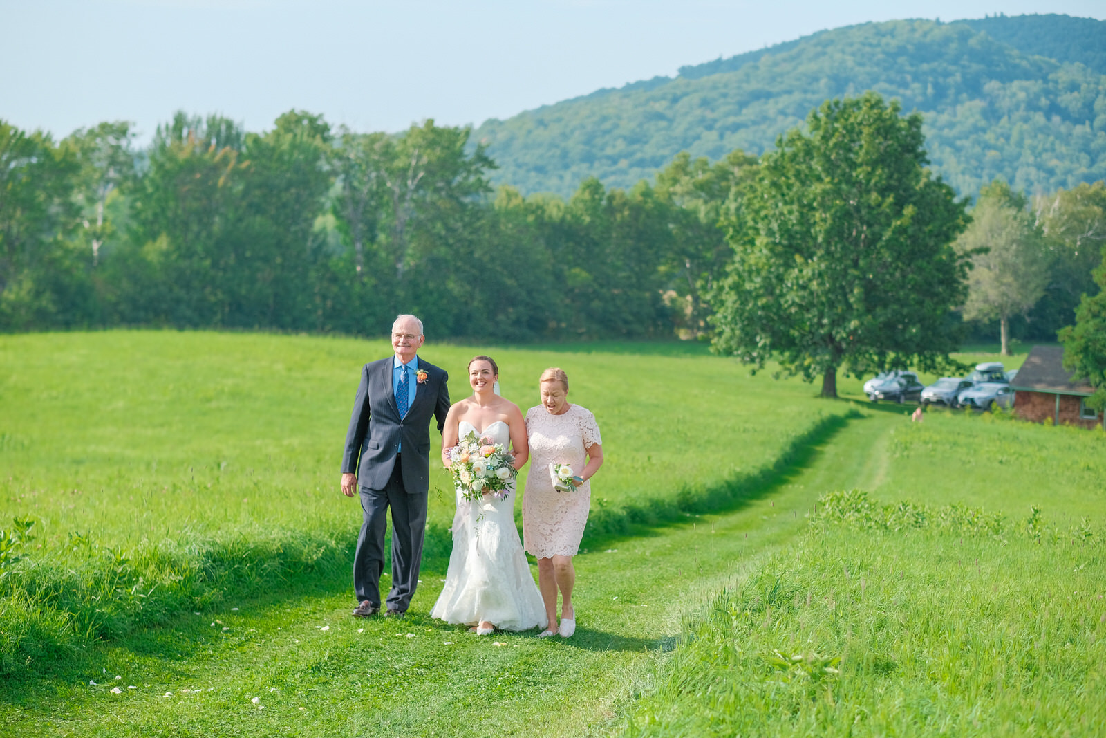 Toad-Hill-Farm-Candid-wedding-photography-352.jpg