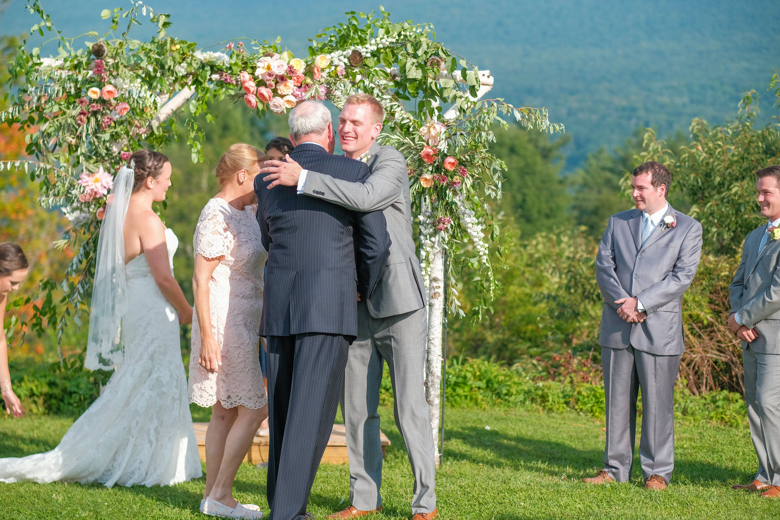 Toad-Hill-Farm-Candid-wedding-photography-372.jpg