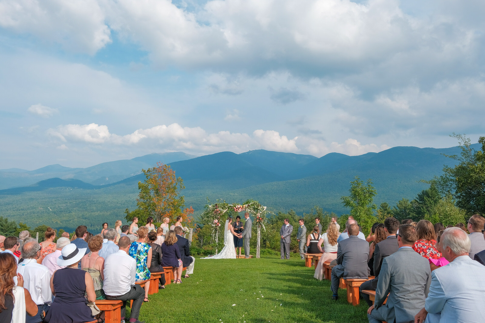 Toad-Hill-Farm-Candid-wedding-photography-389.jpg