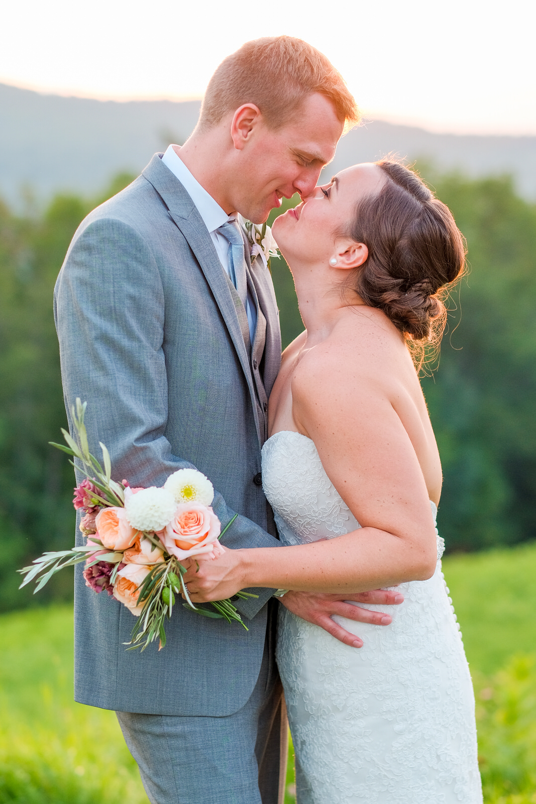 Toad-Hill-Farm-Candid-wedding-photography-1087.jpg